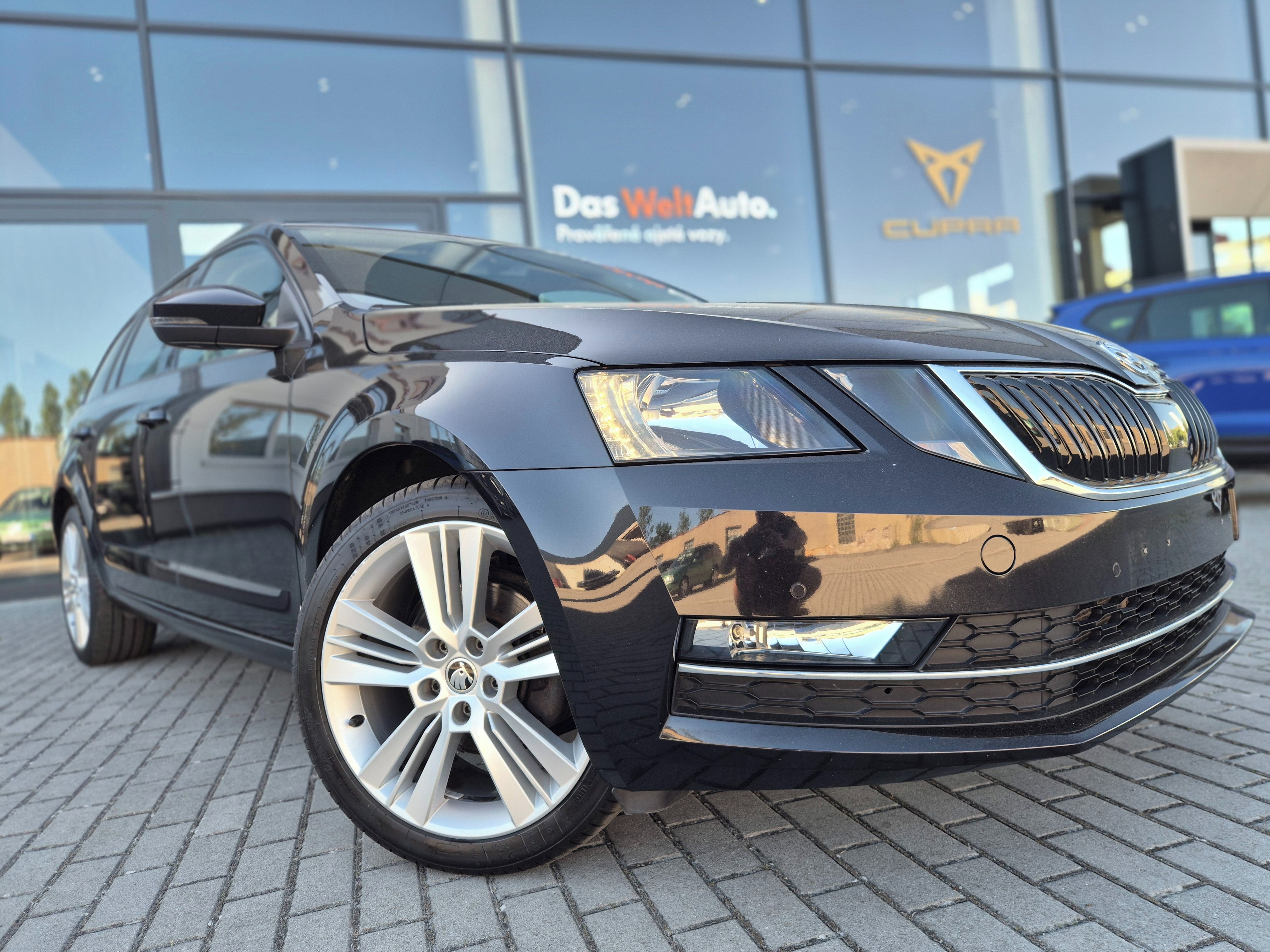 Škoda Octavia, 2.0 TDI STYLE DSG 148 TIS KM - fotka 2