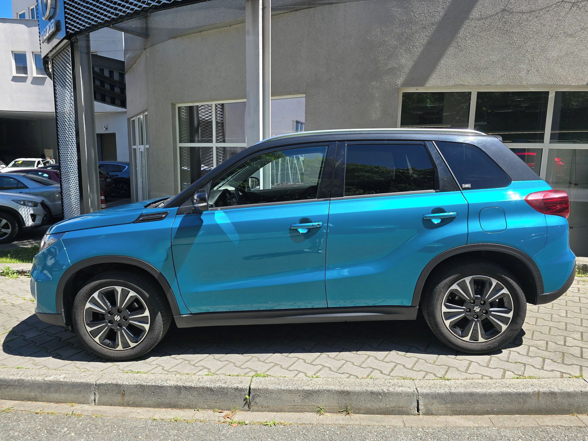 Suzuki Vitara, 1.4 BoosterJet Elegance 4x4 - fotka 2
