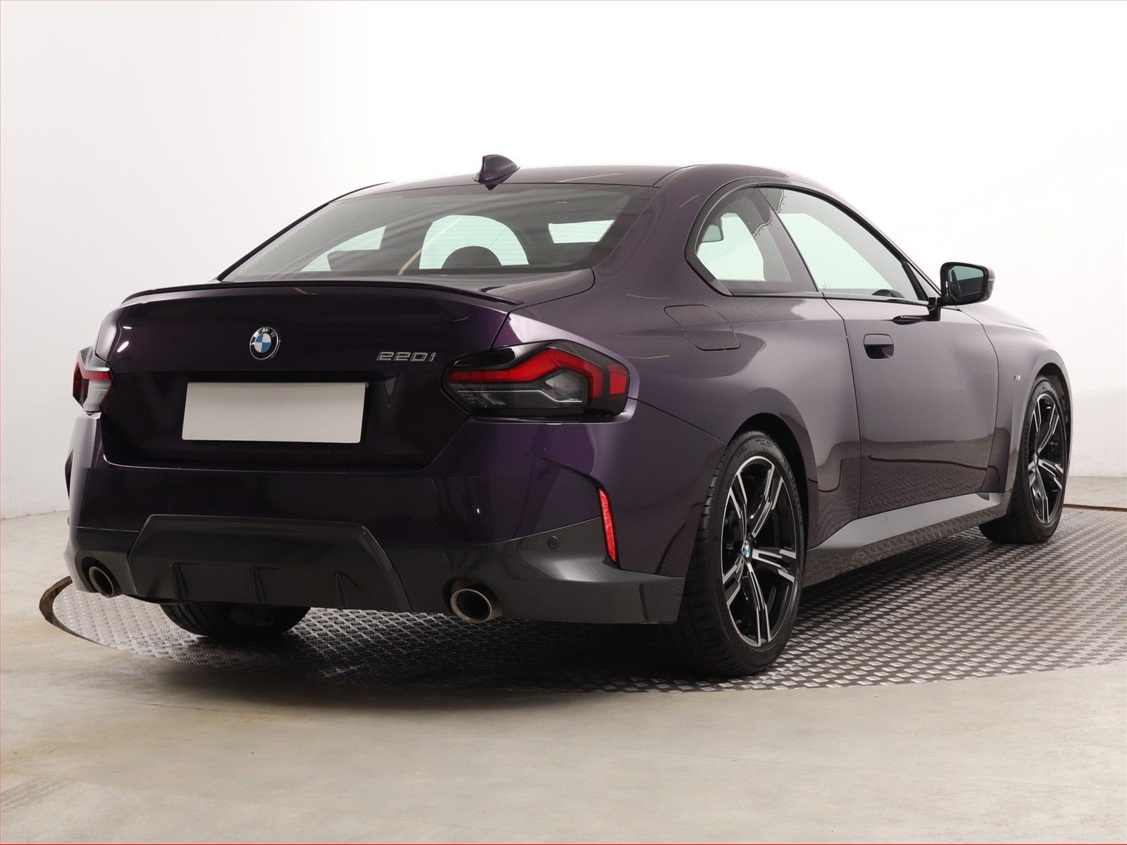 BMW Řada 2, 220 i - fotka 5