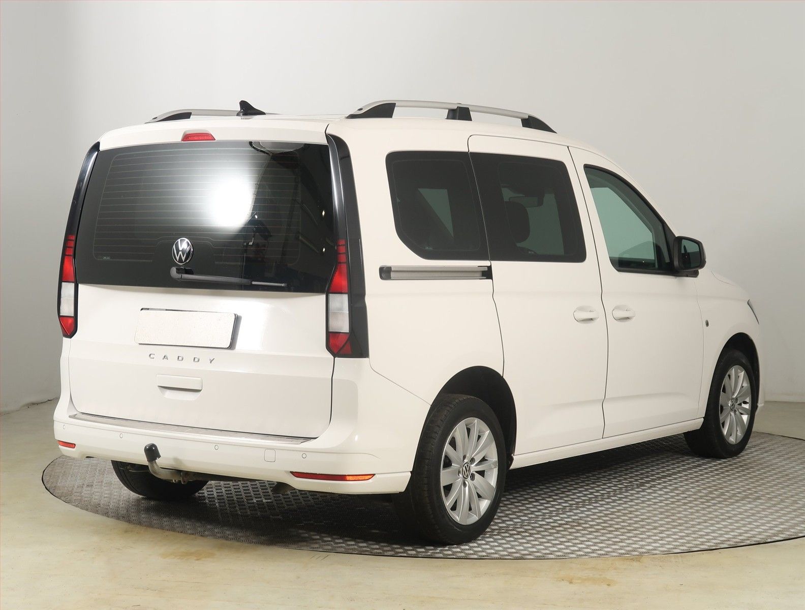 Volkswagen Caddy, 1.5 TSI, 5Míst, Klima, ČR - fotka 5