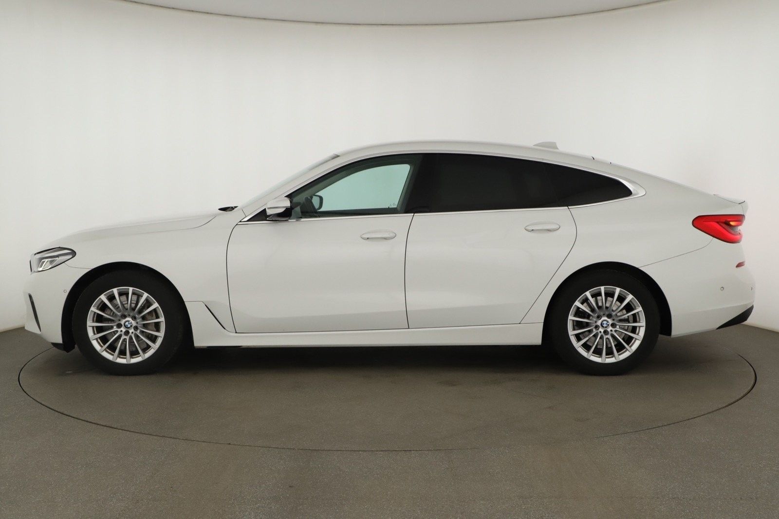 BMW Řada 6, 640i xDrive GT - fotka 3