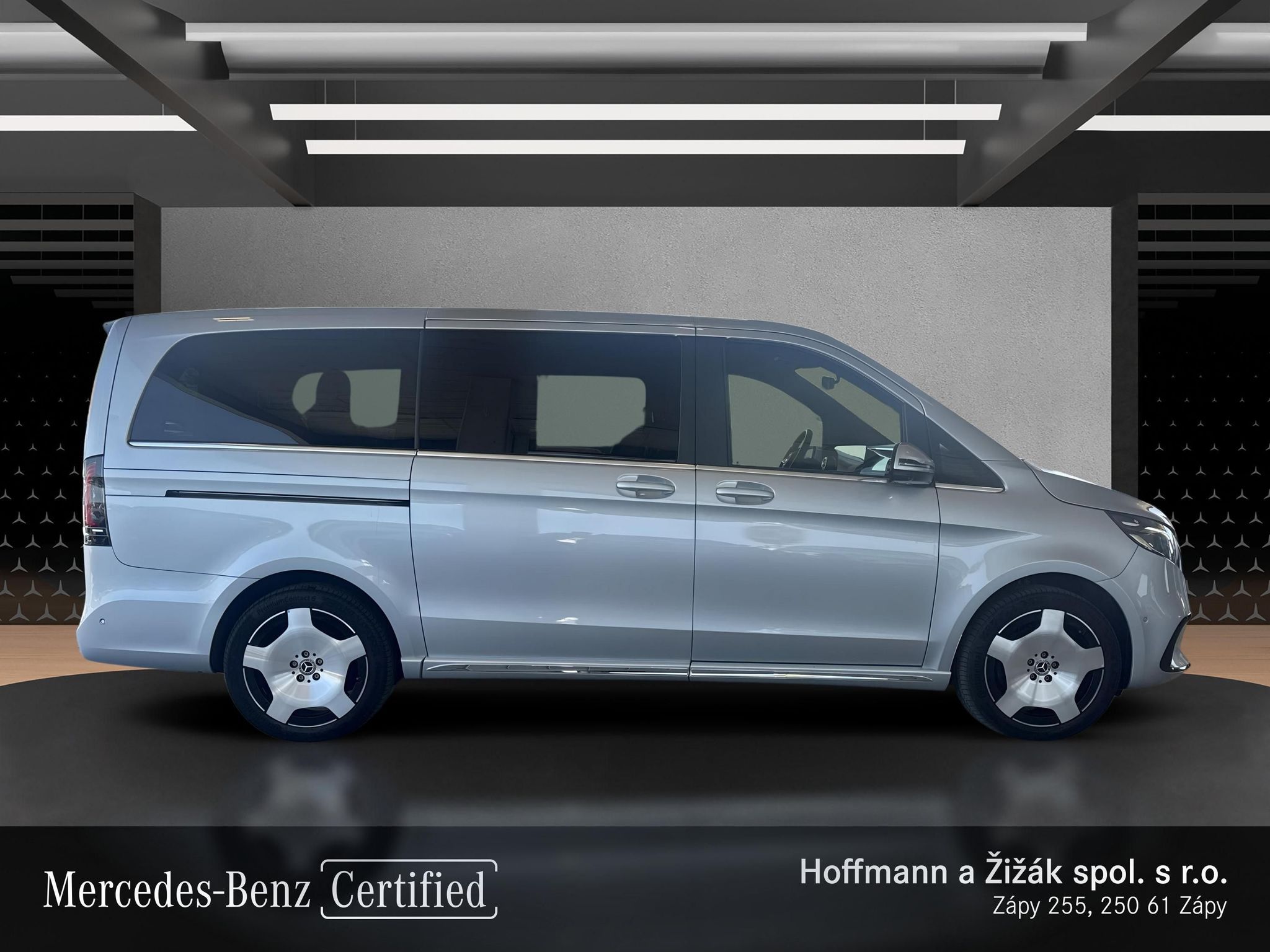 Mercedes-Benz Třídy V, 300d 4MATIC Exclusive Long - fotka 4