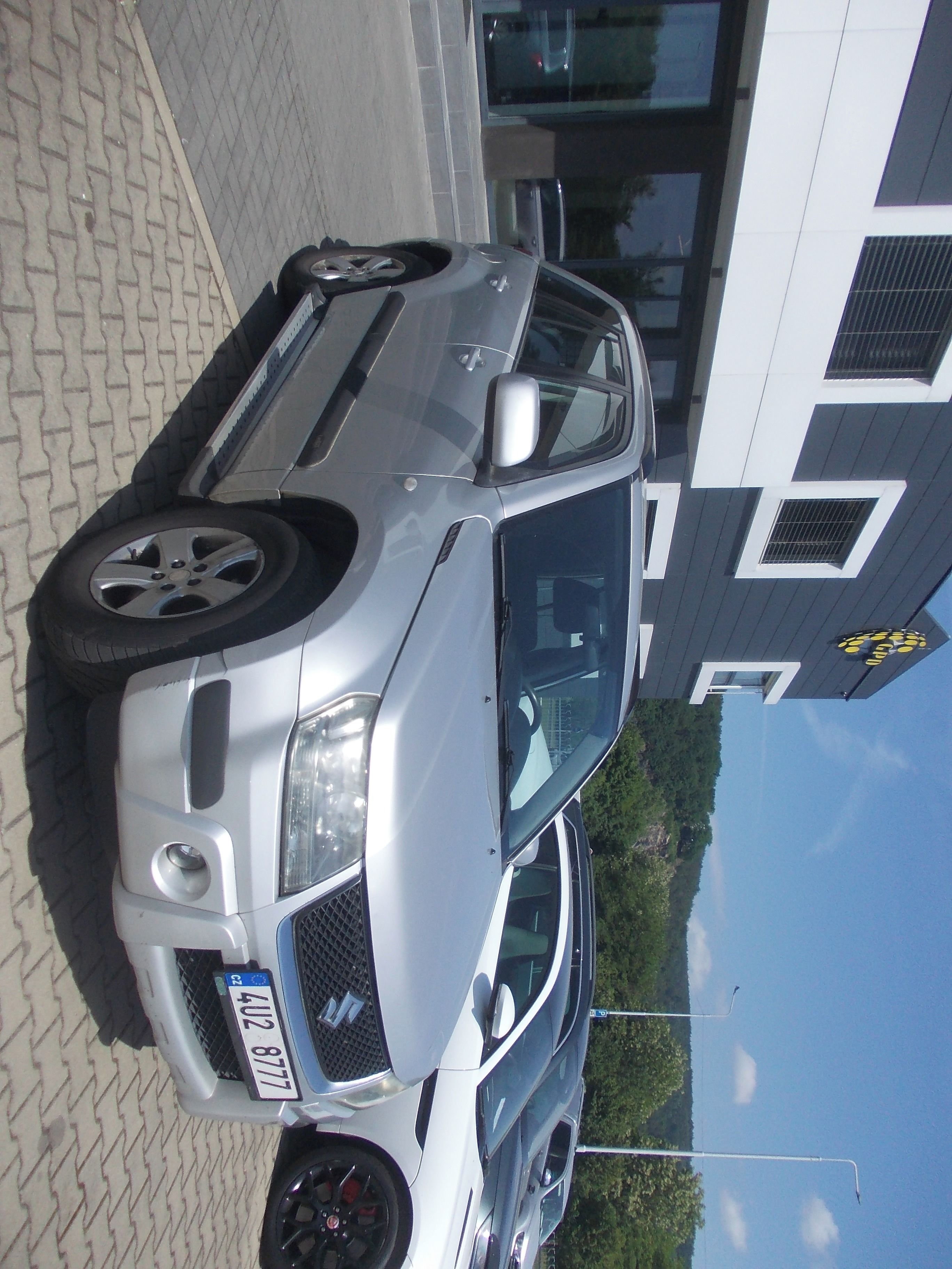 Suzuki Grand Vitara, 2.0i AUTOMAT LPG - fotka 2