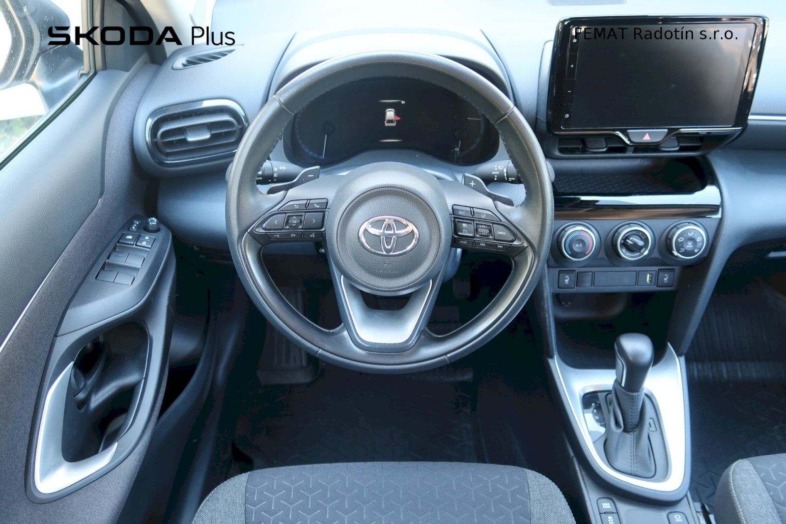 Toyota Yaris, YARIS CROSS Comfort 1,5 /85 kW - fotka 5