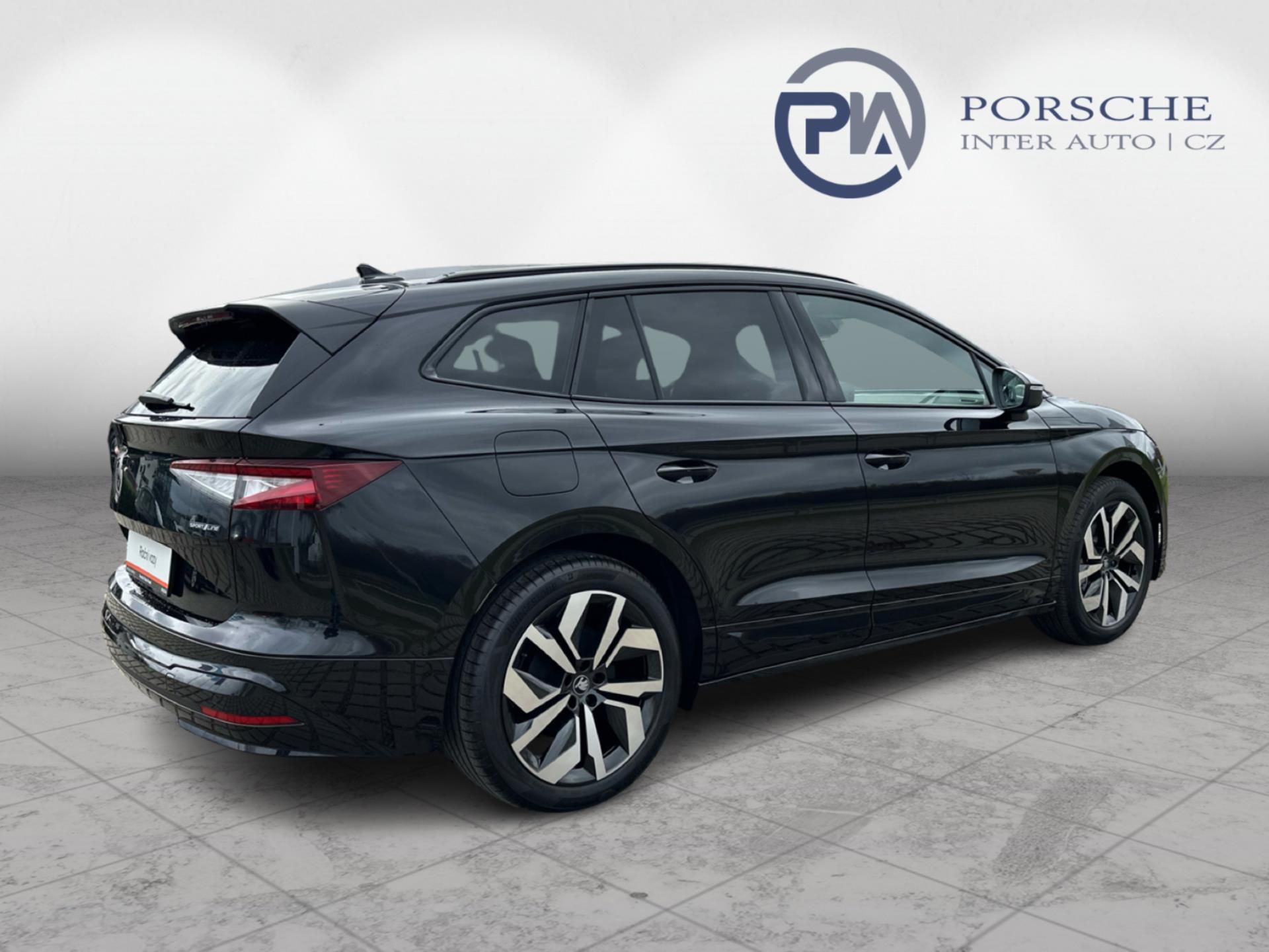 Škoda Enyaq iV, 85 82 kWh 210 kW Sportline - fotka 6