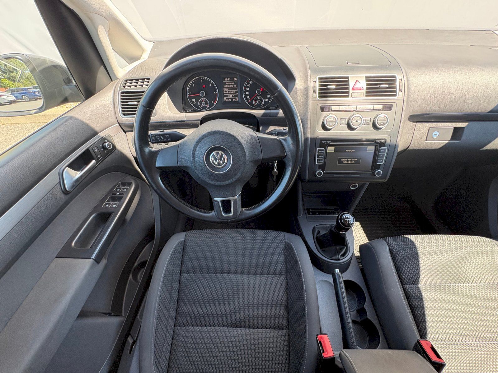 Volkswagen Touran, Touran 1.6 TL DT085 TDIM6F - fotka 5