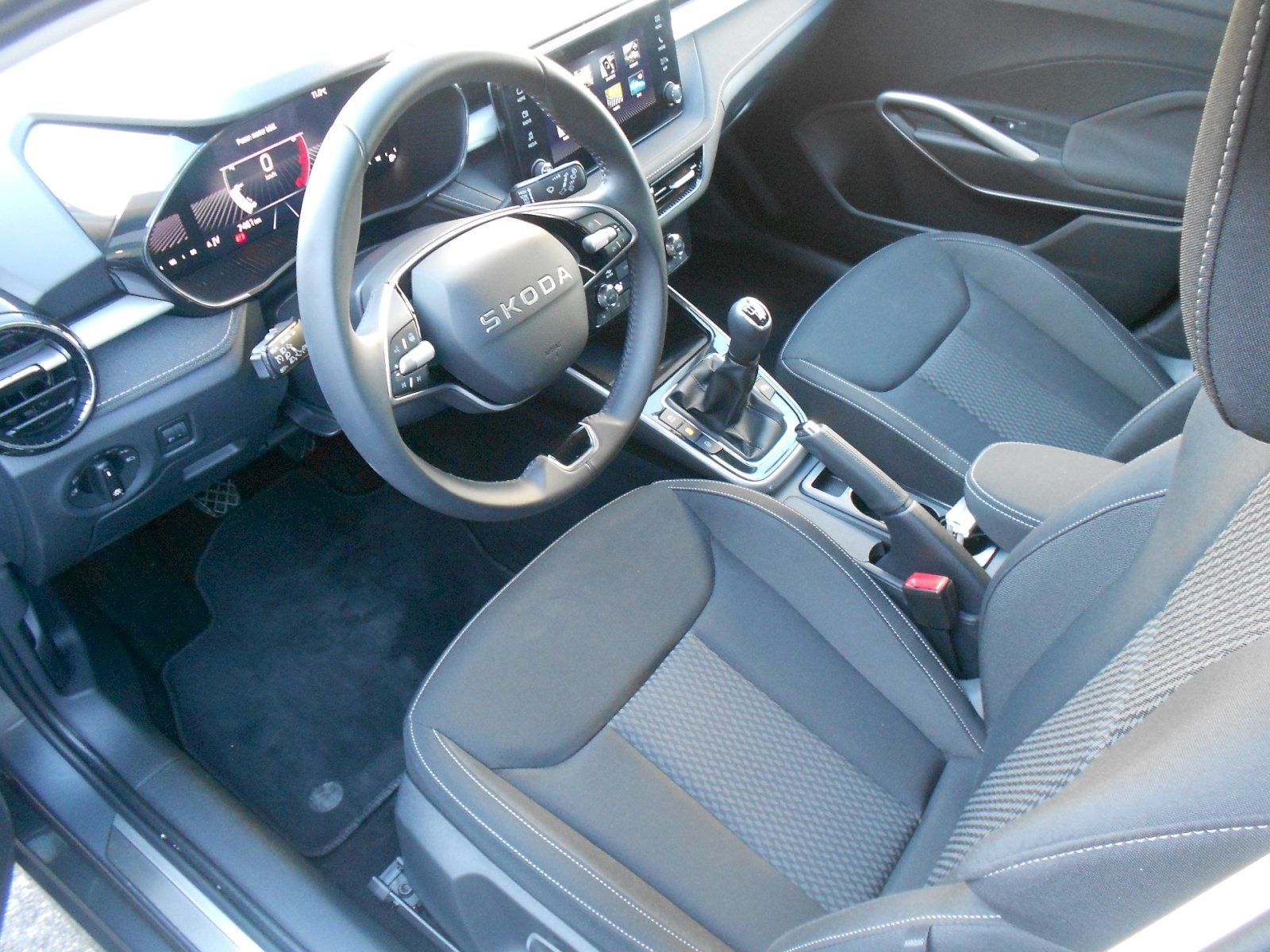 Škoda Fabia, IV 1.0 TSI - 85 kW, Top Select - fotka 5