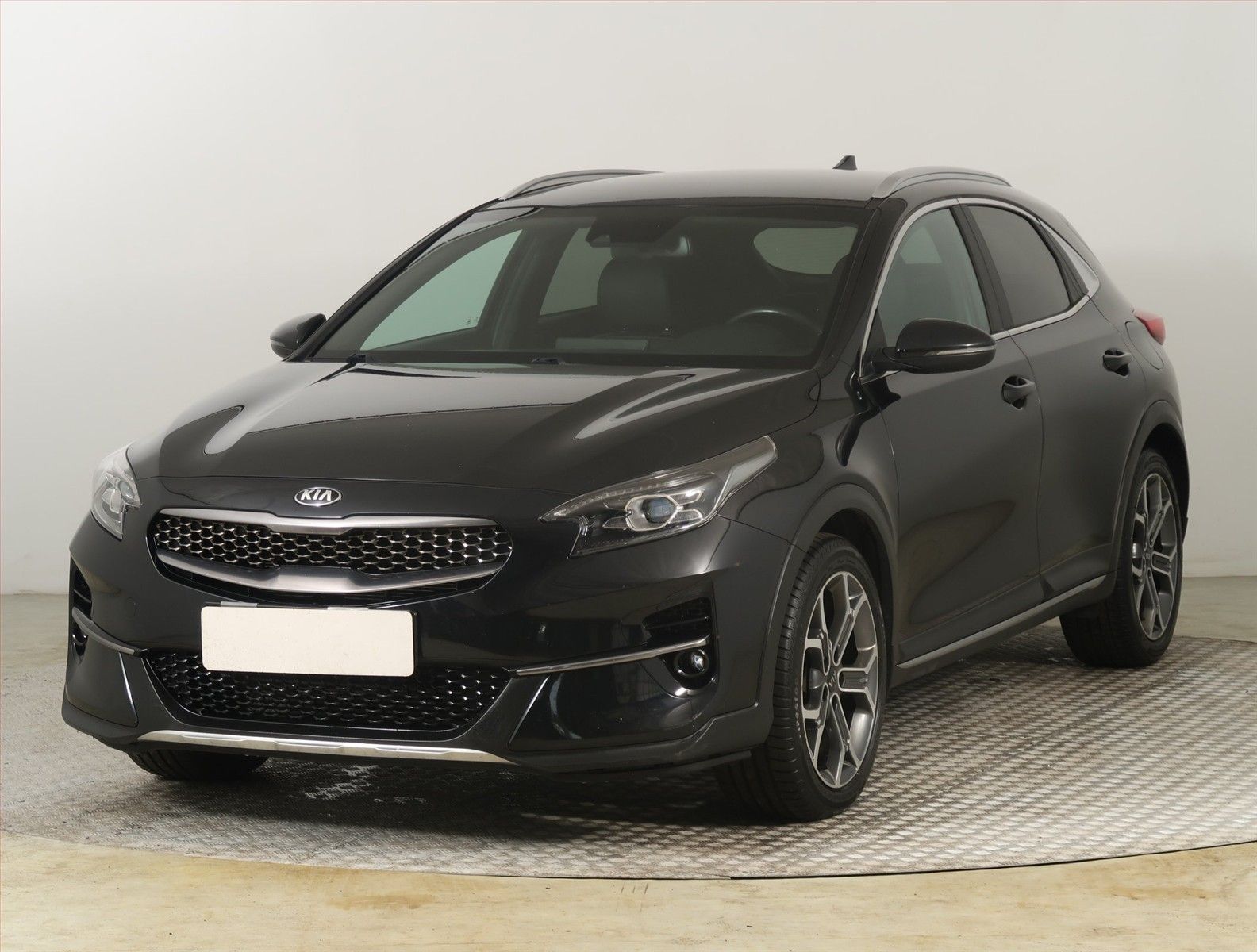 Kia XCee´d, 1.4 T-GDI, TOP, Záruka - fotka 2