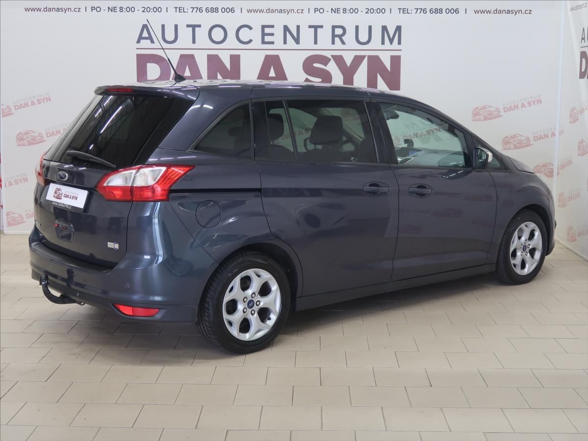 Ford Grand C-MAX, 2,0 TDCi pěkný stav - fotka 4