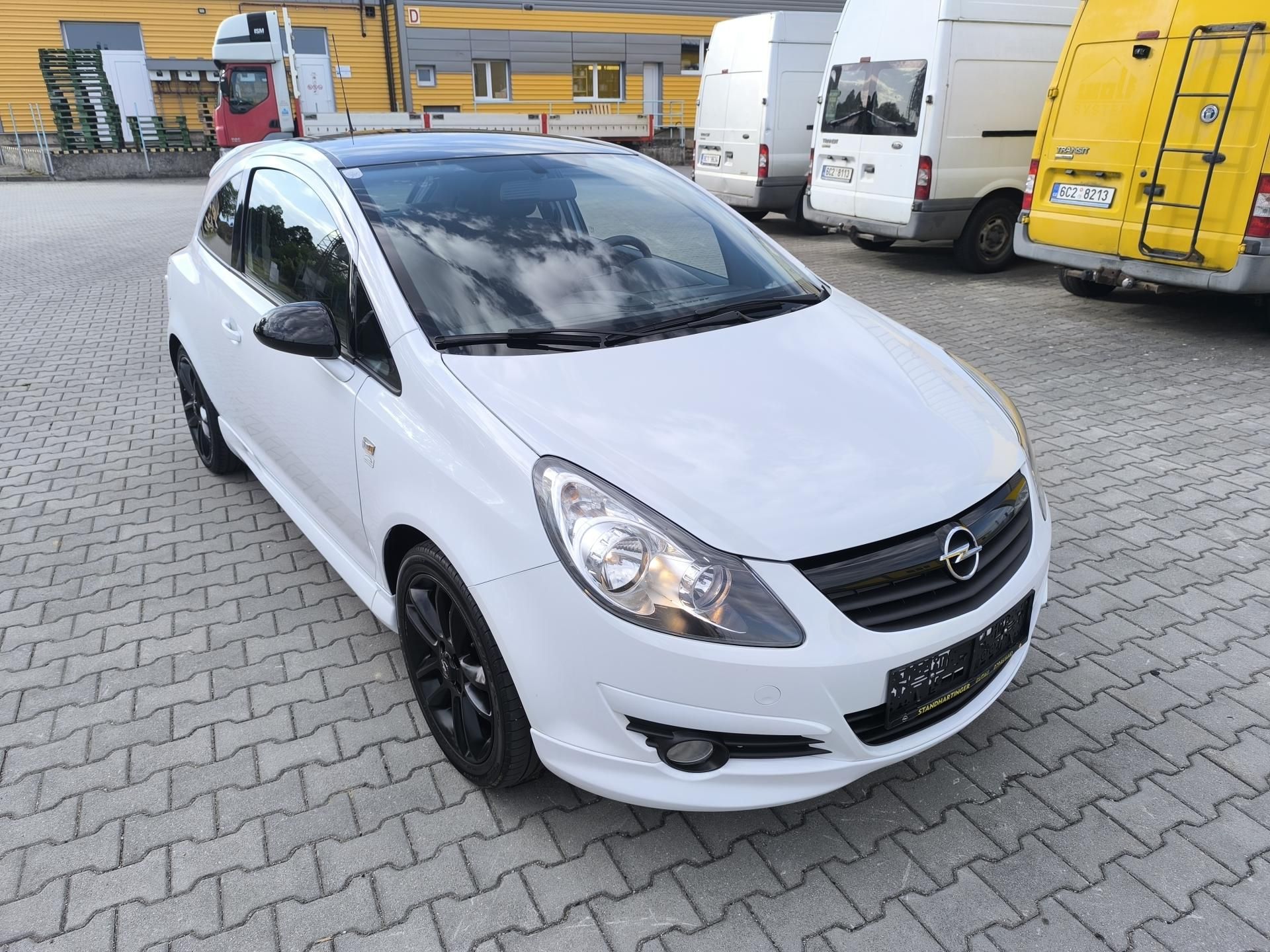 Opel Corsa, 1.3 DOLOŽENÉ KM,SERVISNÍ KN