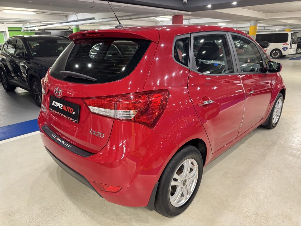 Hyundai ix20, 1,6 CVVT  Comfort - fotka 6