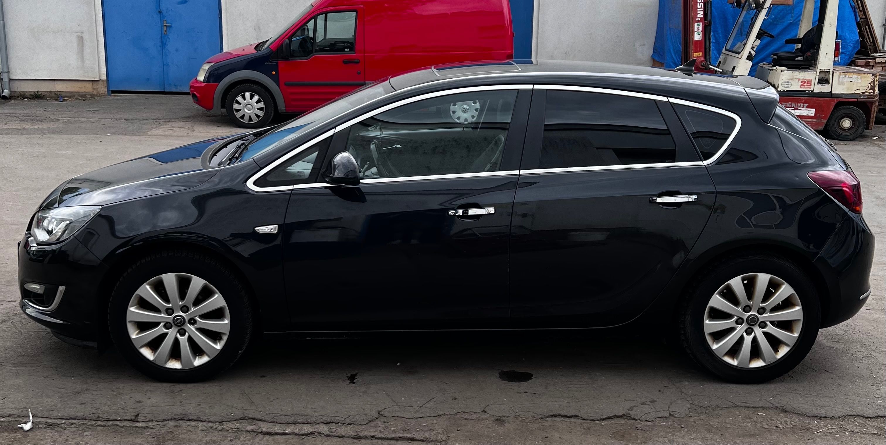 Opel Astra, 2.0 CDTI 121kw automat - fotka 5