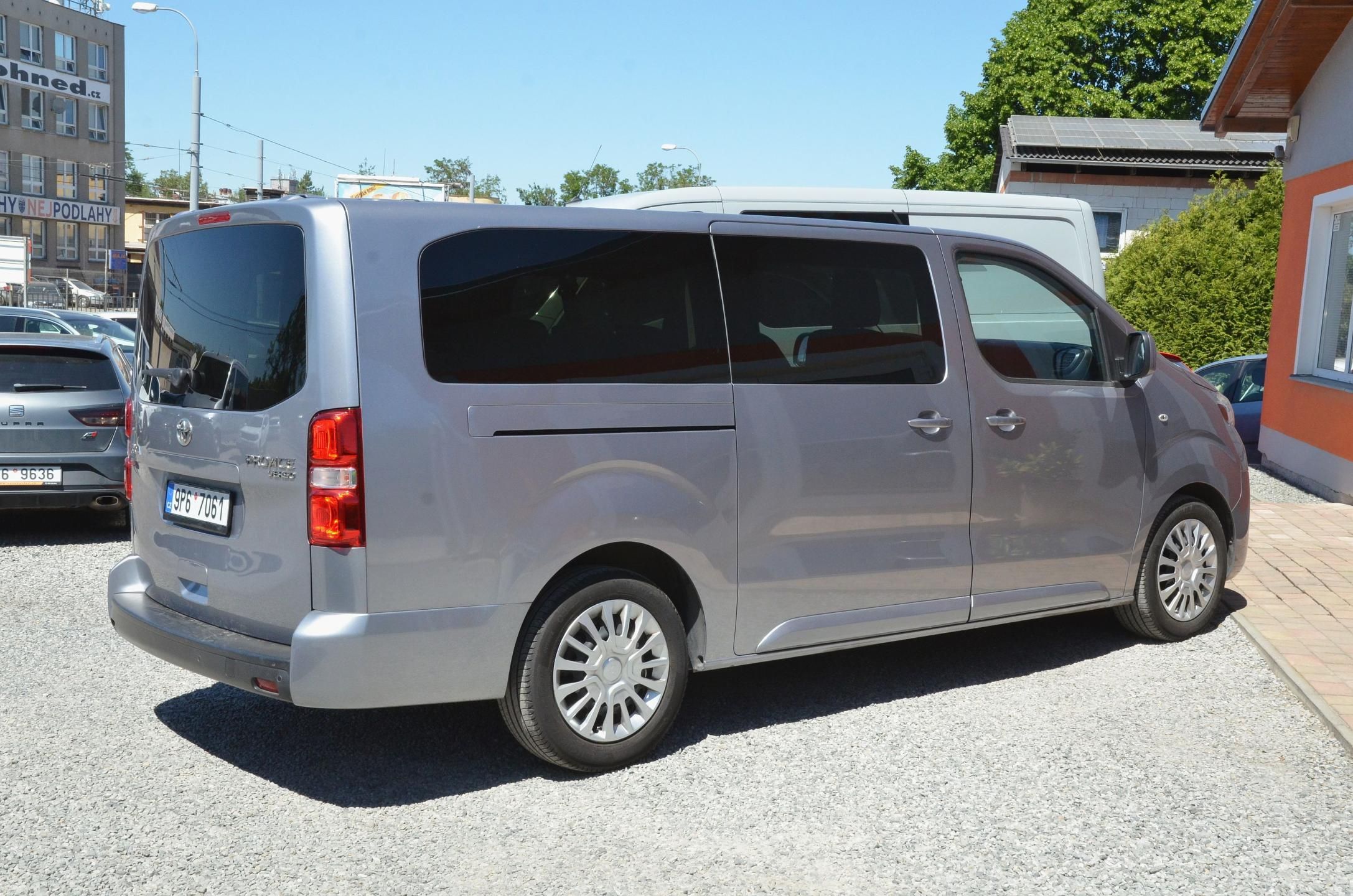 Toyota Proace Verso, 2.0 D 130kW 8AT / ČR / 8 MÍST - fotka 6