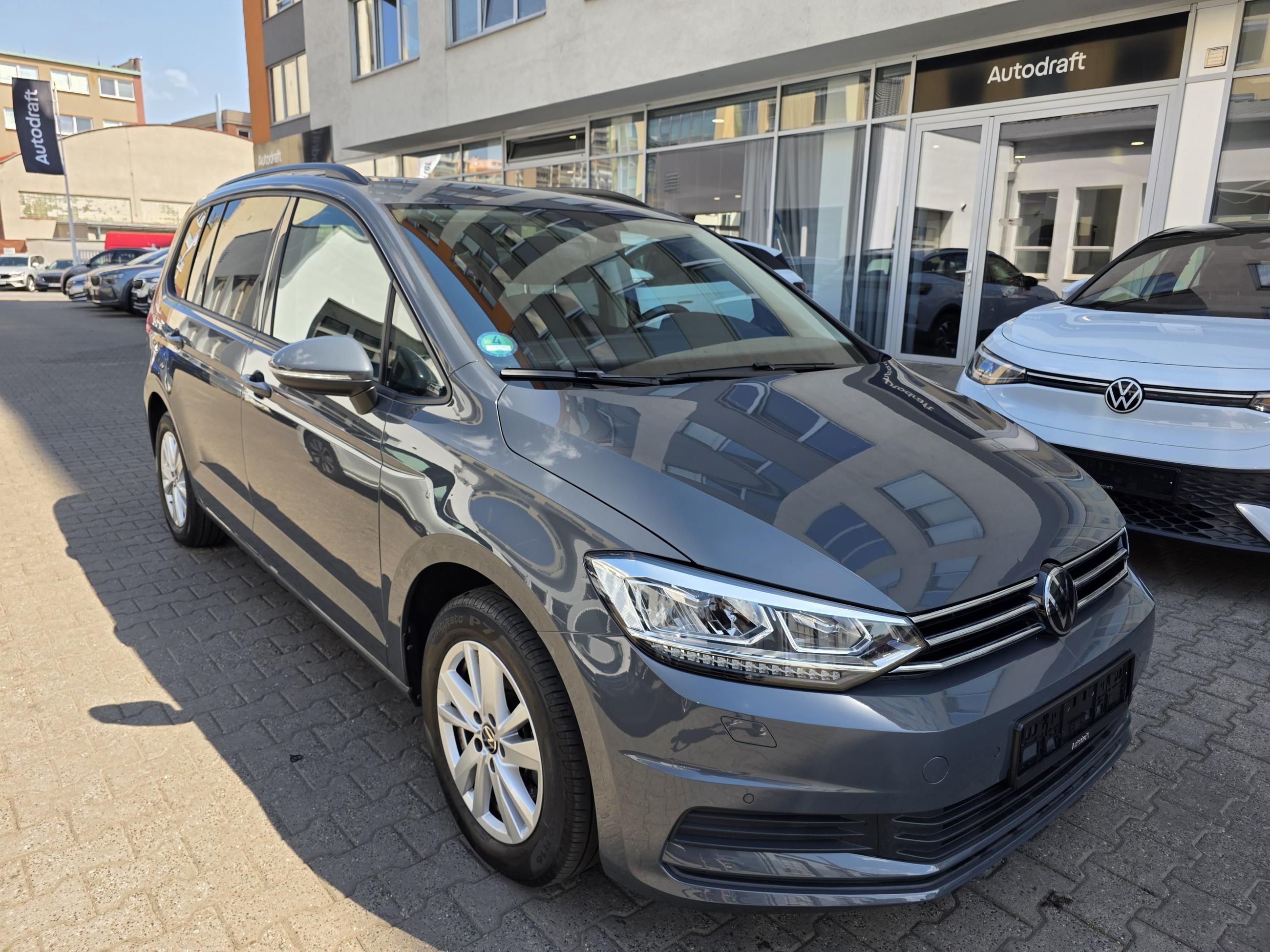 Volkswagen Touran, 2.0 TDI 110kW DSG / ALU 16''