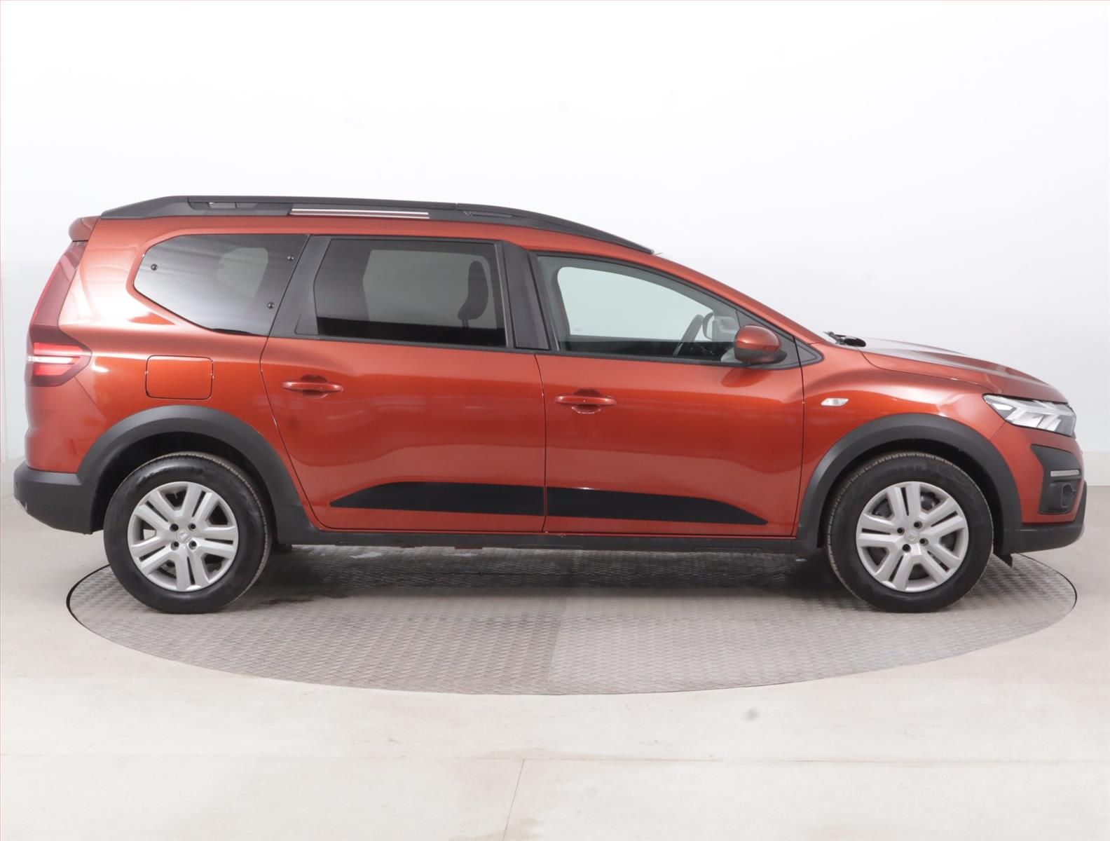Dacia Jogger, 1.0 TCe, Comfort, 7 míst - fotka 6