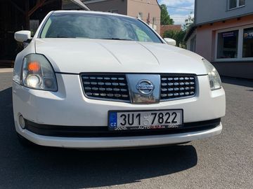 Nissan Maxima 3,5 SL, V6; USA