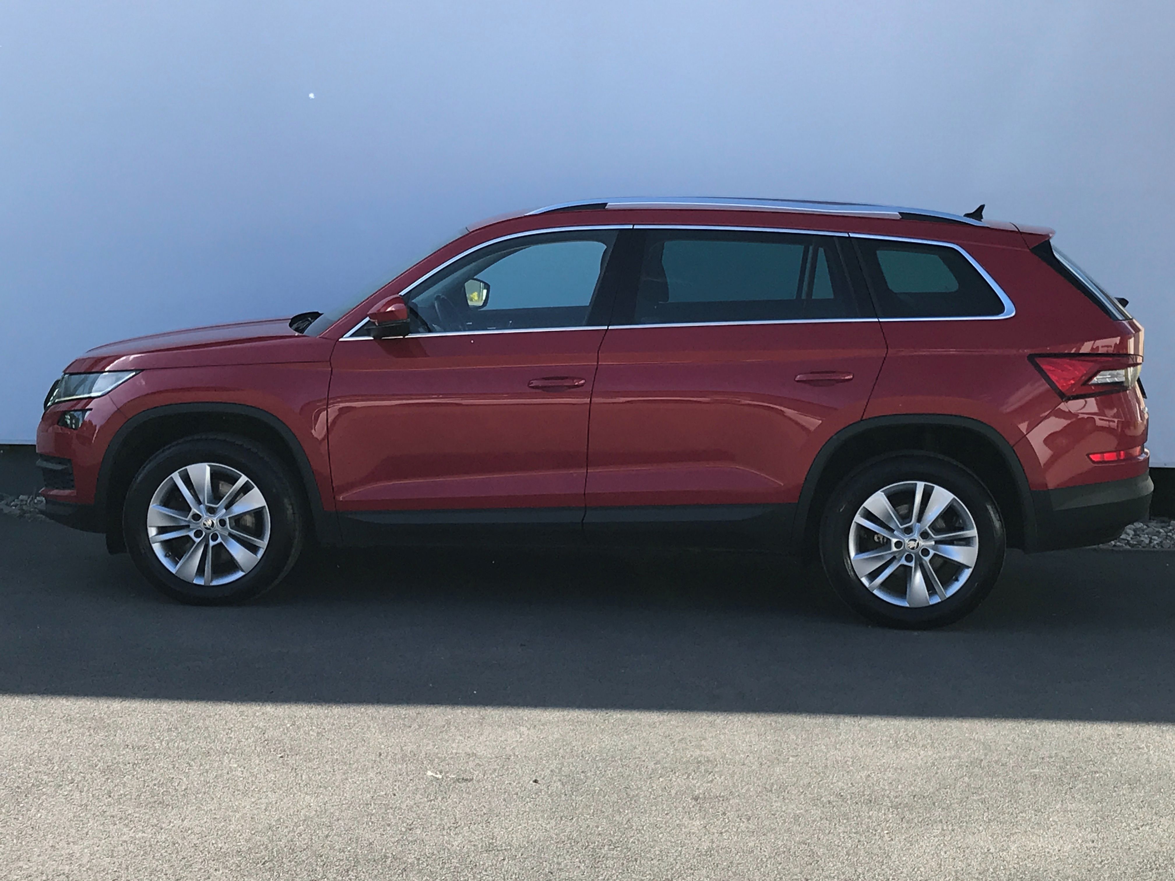 Škoda Kodiaq, 4x4 140kW 7°DSG+STYLE+TAŽNÉ - fotka 3