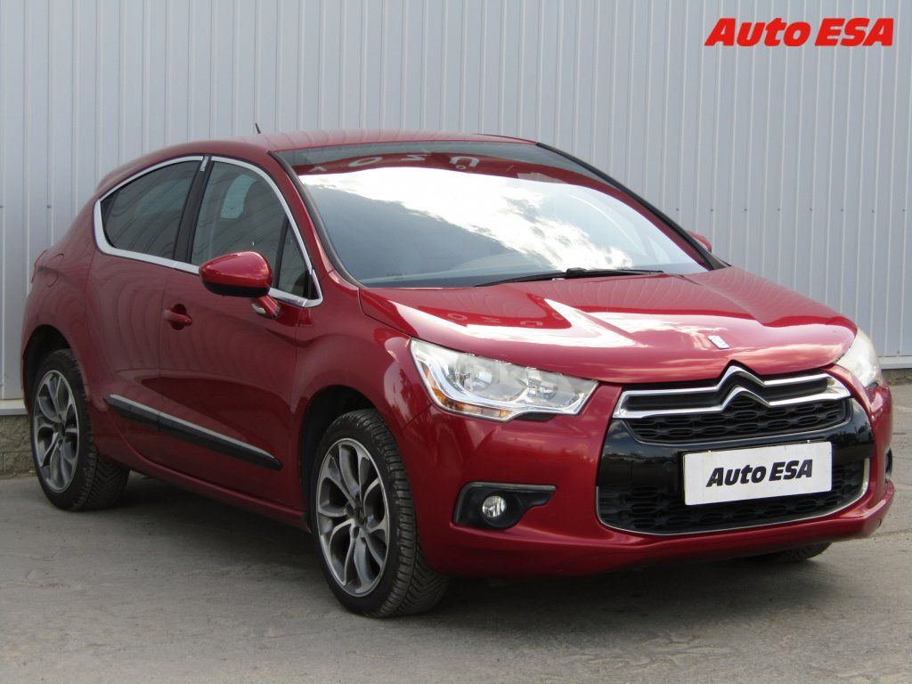 DS 4, 2.0 HDi,navi,kůže