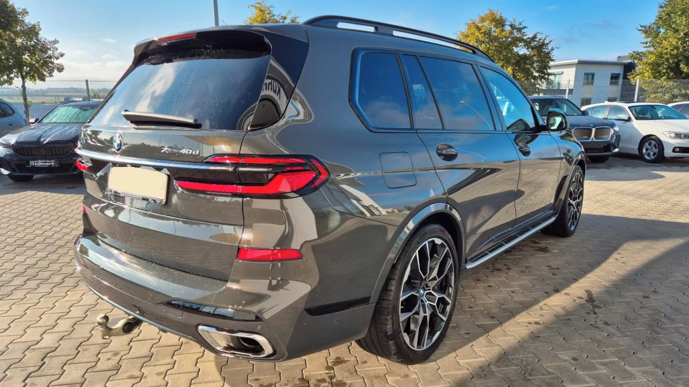 BMW X7, X7 xDrive40d M-Sport/ACC/PanoS - fotka 4