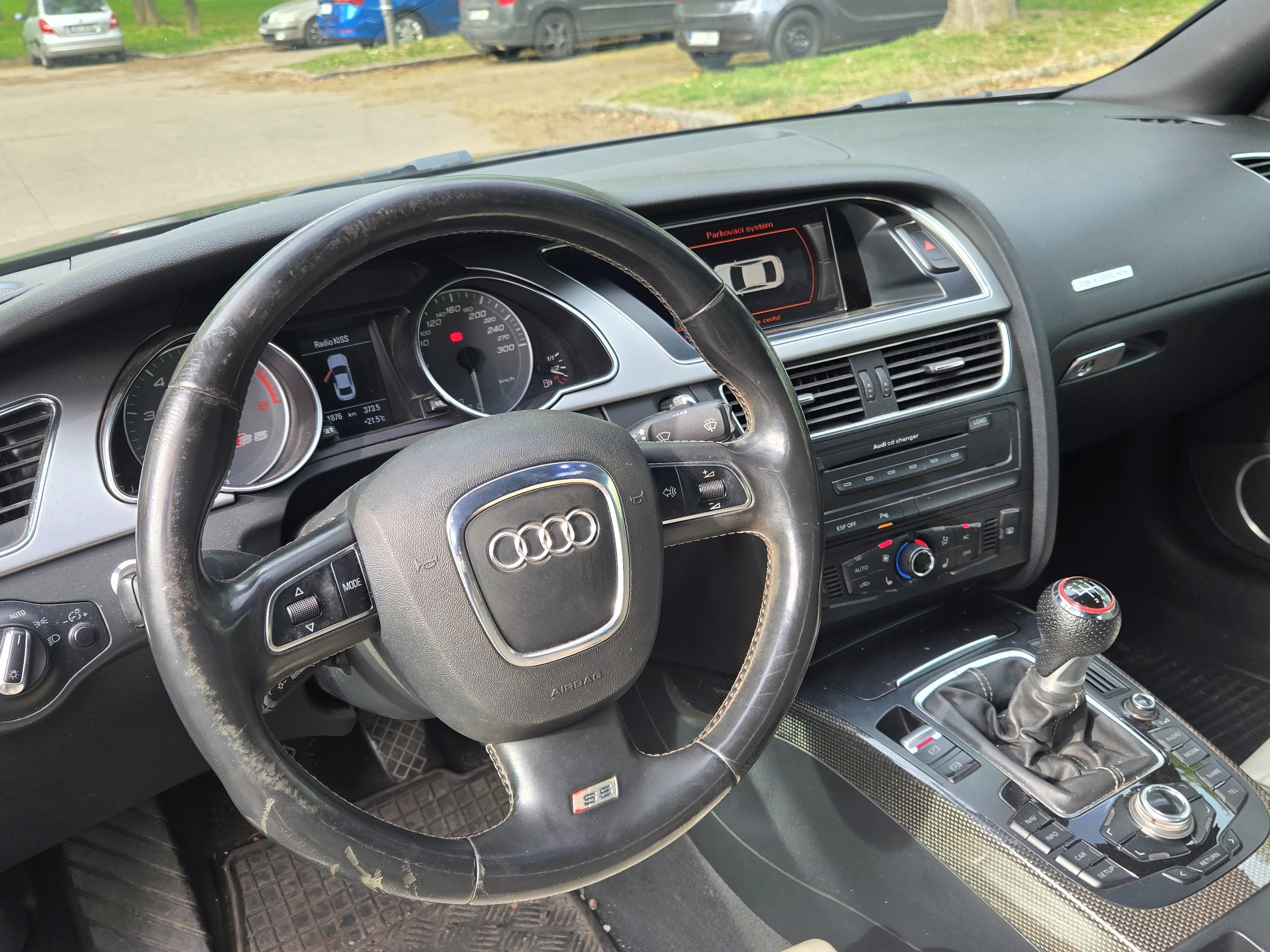 Audi S5, 4.2 V8 manuál - fotka 5