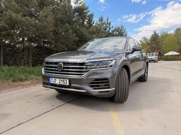 3.0 TDI (210 kW) max výbava