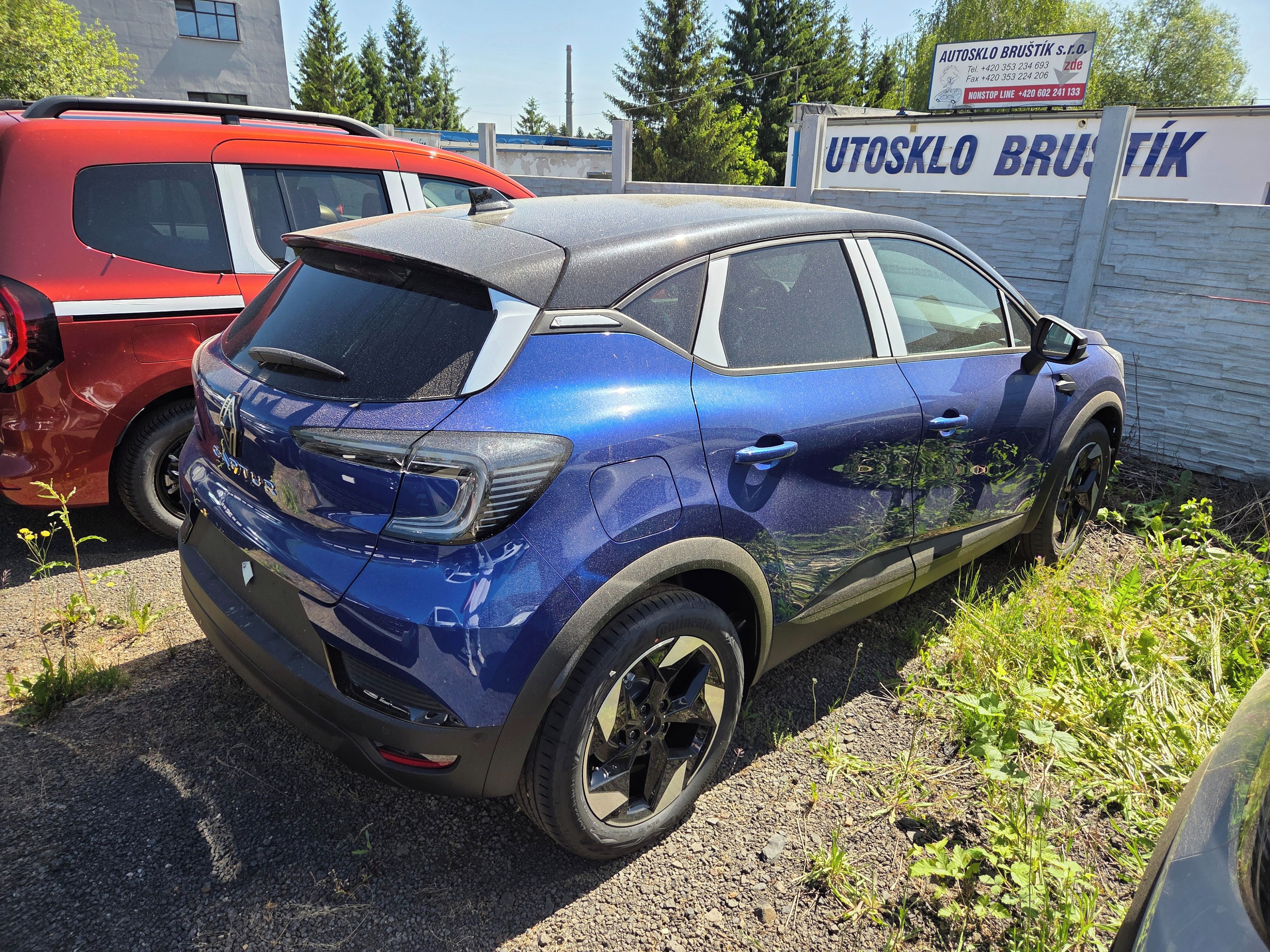 Renault Captur, techno mild hybrid 140 EDC - fotka 5