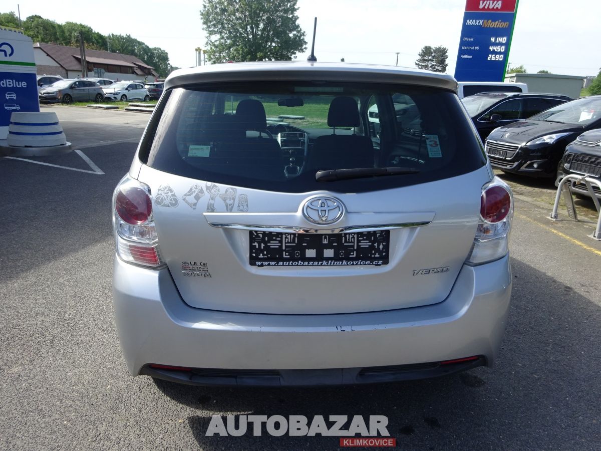 Toyota Verso, 1,6 D-4D, 7 MÍST - fotka 6