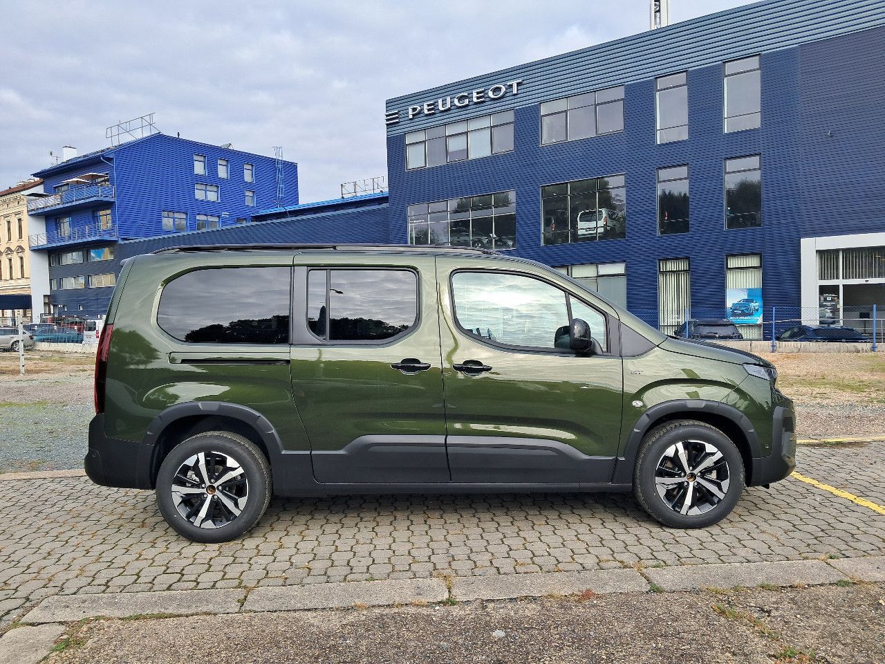 Peugeot Rifter, RIFTER LONG GT BlueHDi 130 S&S - fotka 4