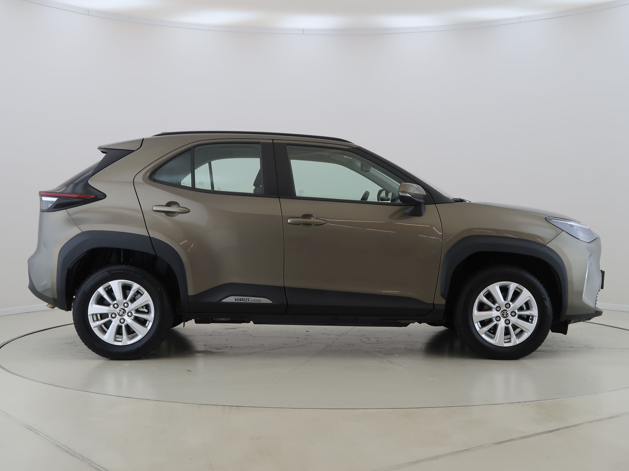 Toyota Yaris Cross, 1.5,AT,CZ,1Maj,ComfortTech - fotka 4