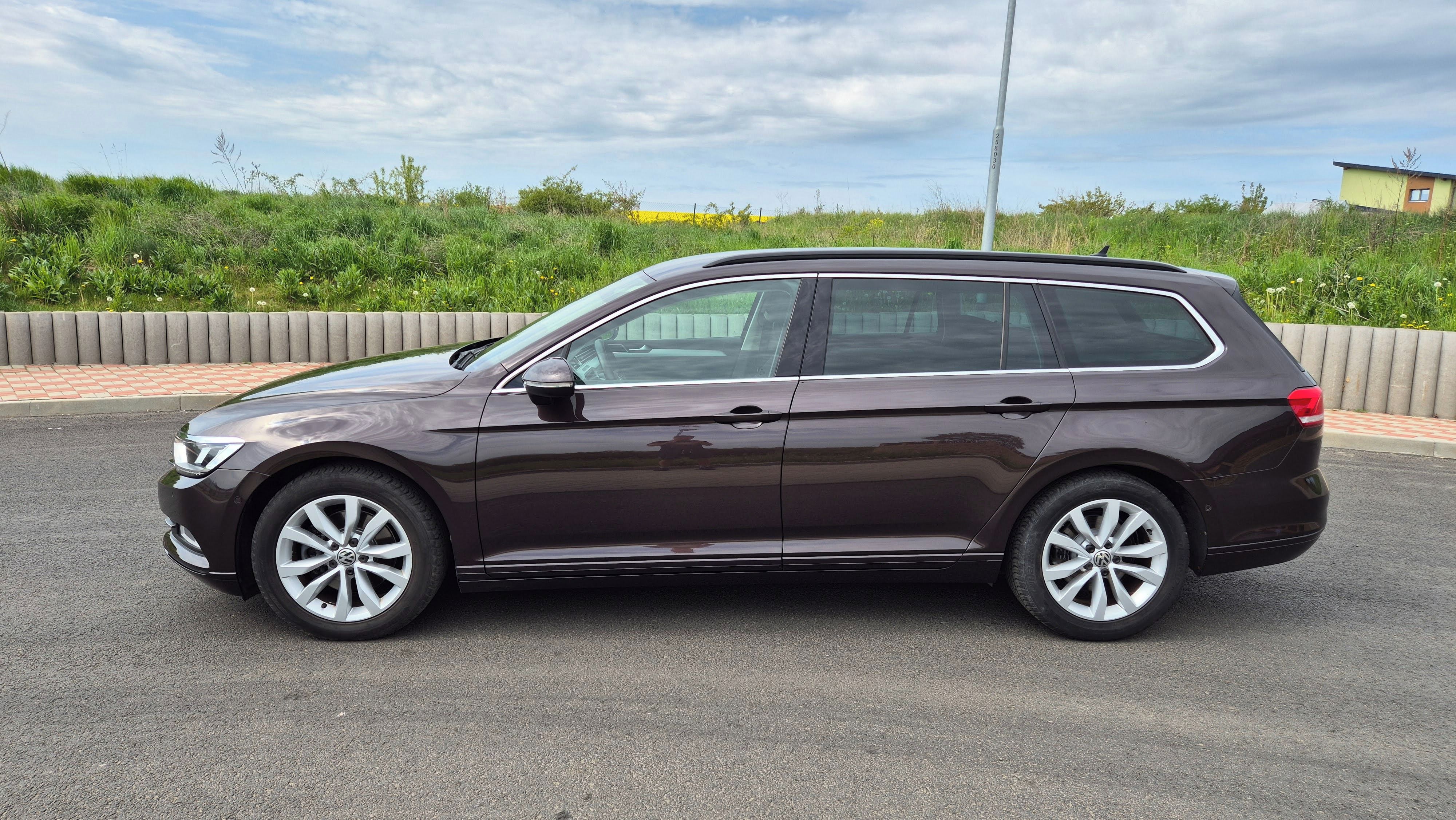 Volkswagen Passat, 2,0tdi servis VW - fotka 2