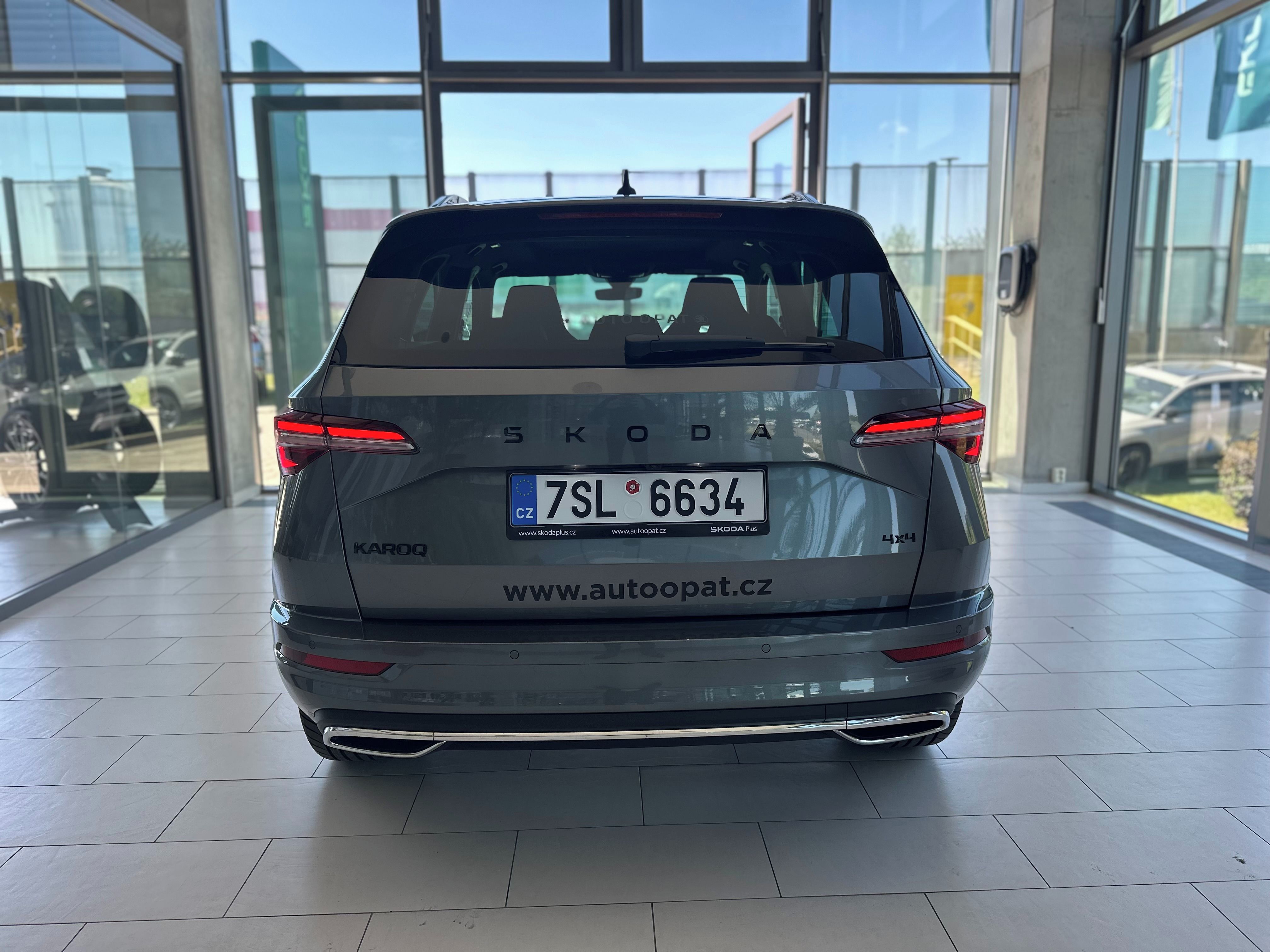 Škoda Karoq, Sportline 2,0 TSI 140 kW 4x4 - fotka 6