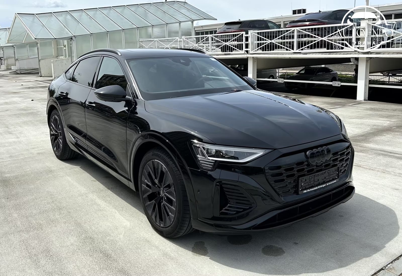 Audi Q8, Sportback e-tron 55 quattro - fotka 4
