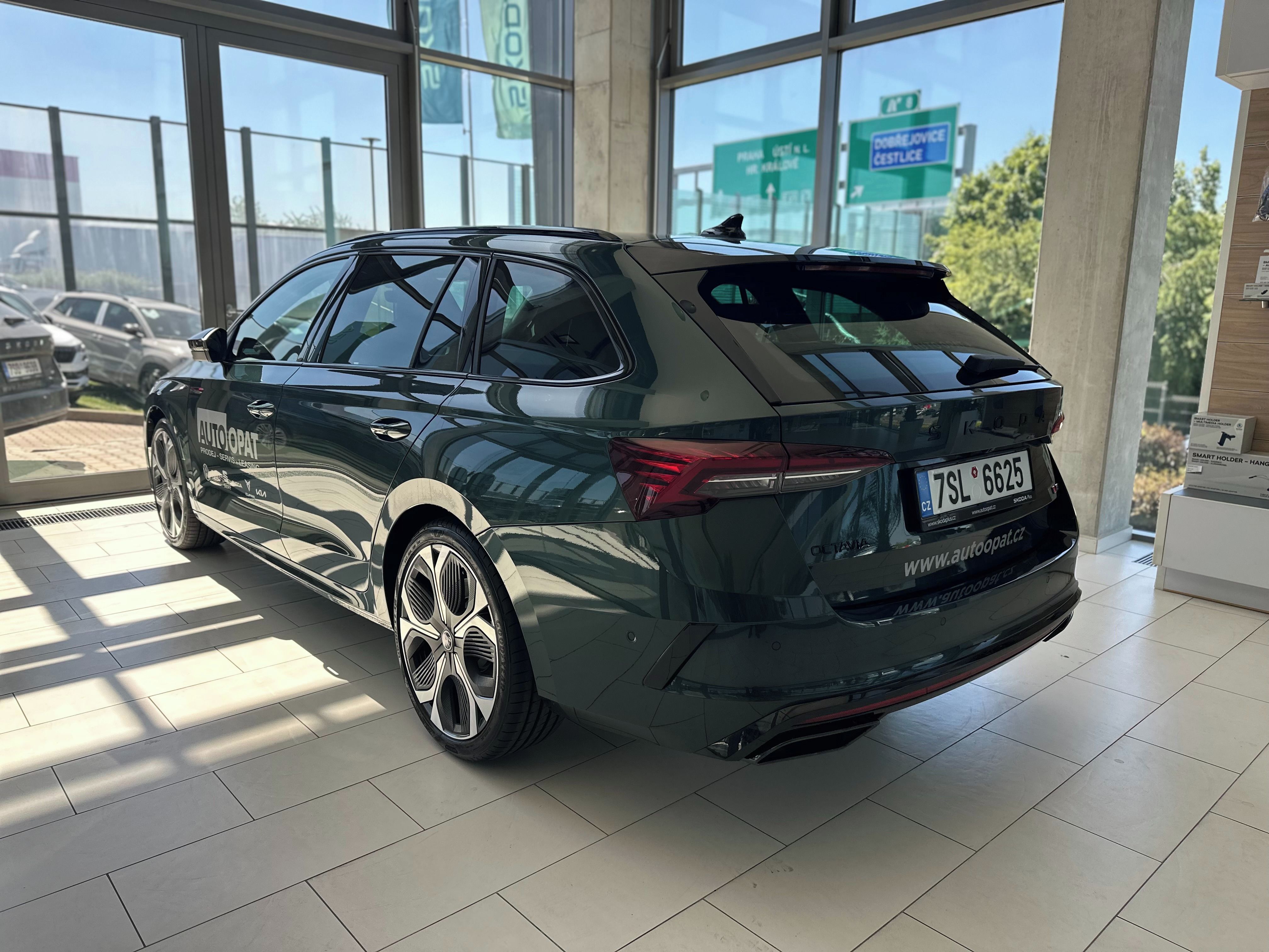 Škoda Octavia, RS 2,0 TSI 195 kW - fotka 5