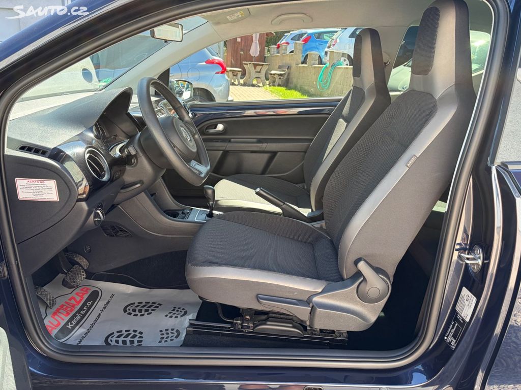 Volkswagen Up!, 1,0 AUTOMAT. AC, ZACHOVALÉ