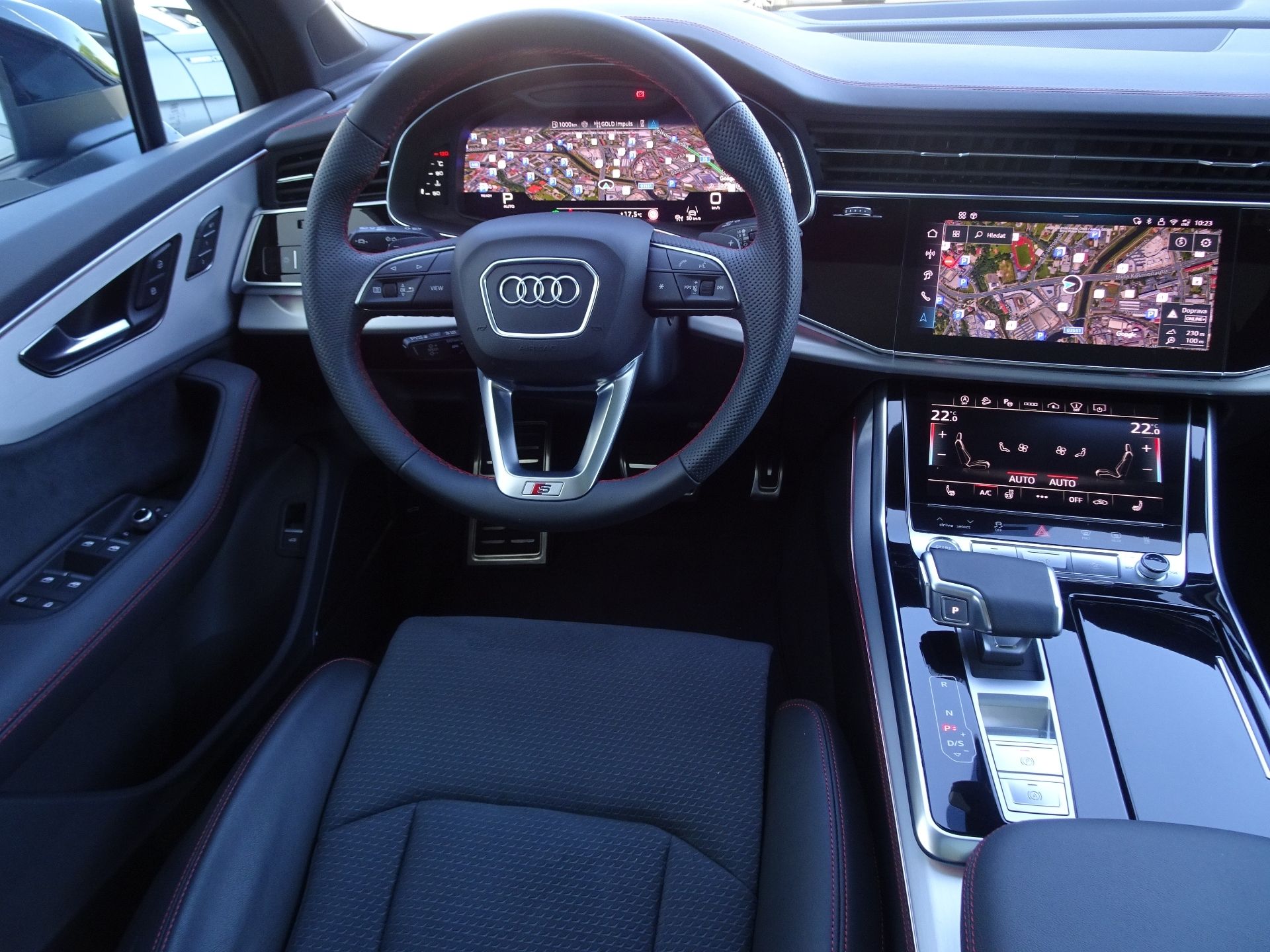 Audi Q7, 50TDI Quattro Tiptronic S-line - fotka 5