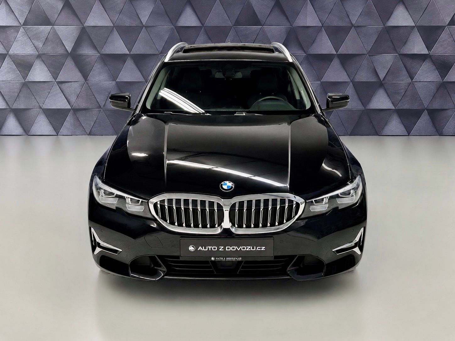 BMW Řada 3, d xDrive LUXURY LINE, PANORAMA - fotka 3