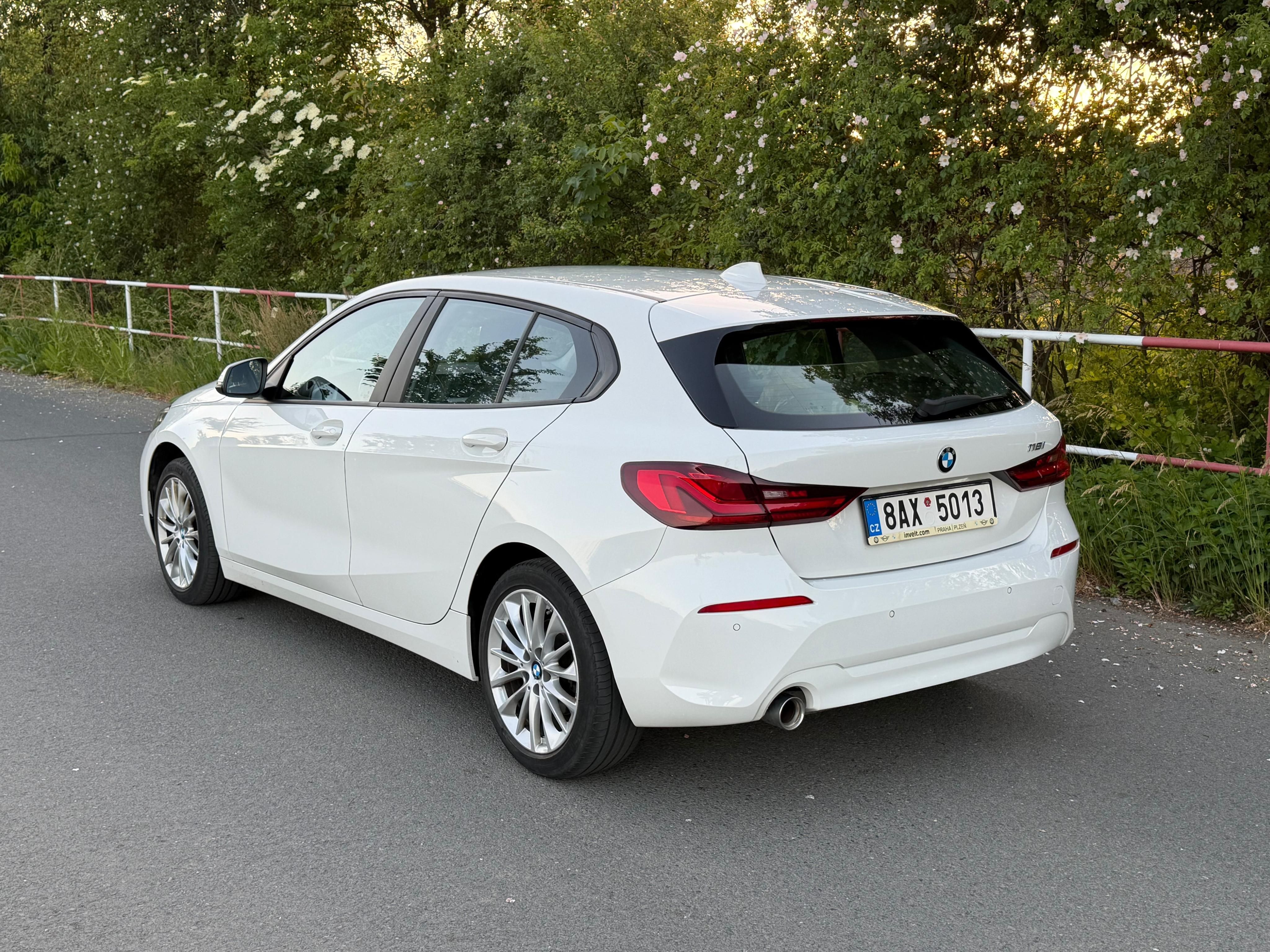 BMW Řada 1, 118i - fotka 3