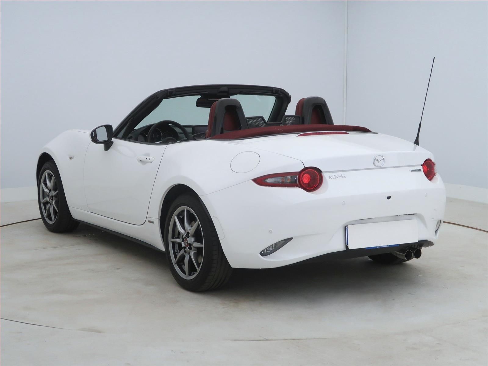 Mazda MX-5, 1.5 Skyactiv G, Serv.kniha - fotka 4