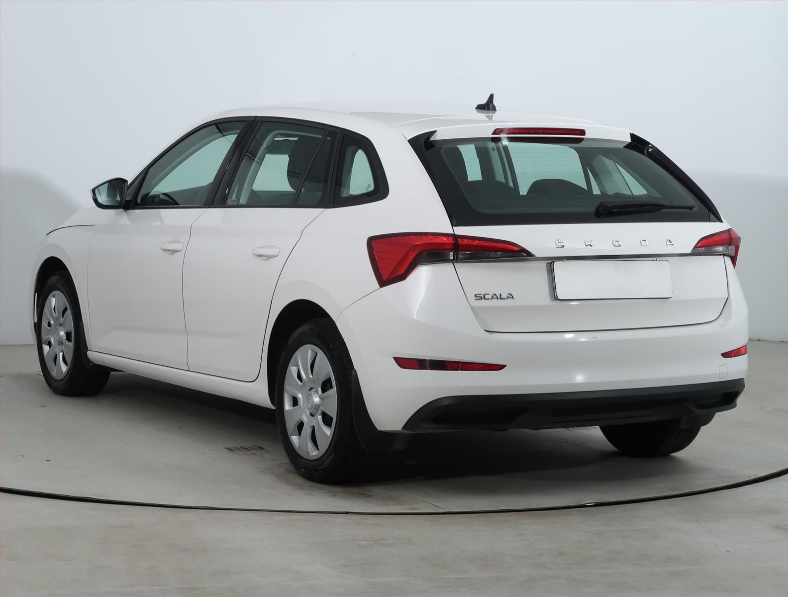 Škoda Scala, 1.0 TSI, ČR,1.maj, Serv.kniha - fotka 4