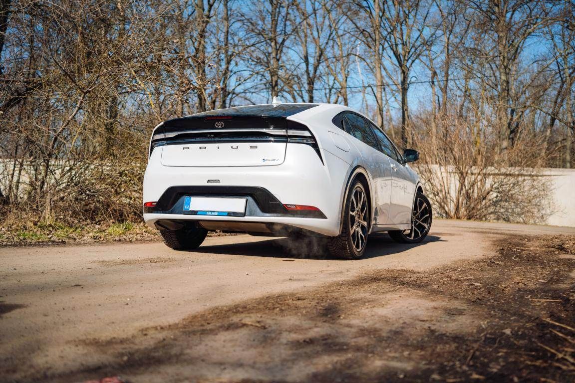 Toyota Prius, 2.0 Plug-in Hybrid, NOVÁ CENA - fotka 6
