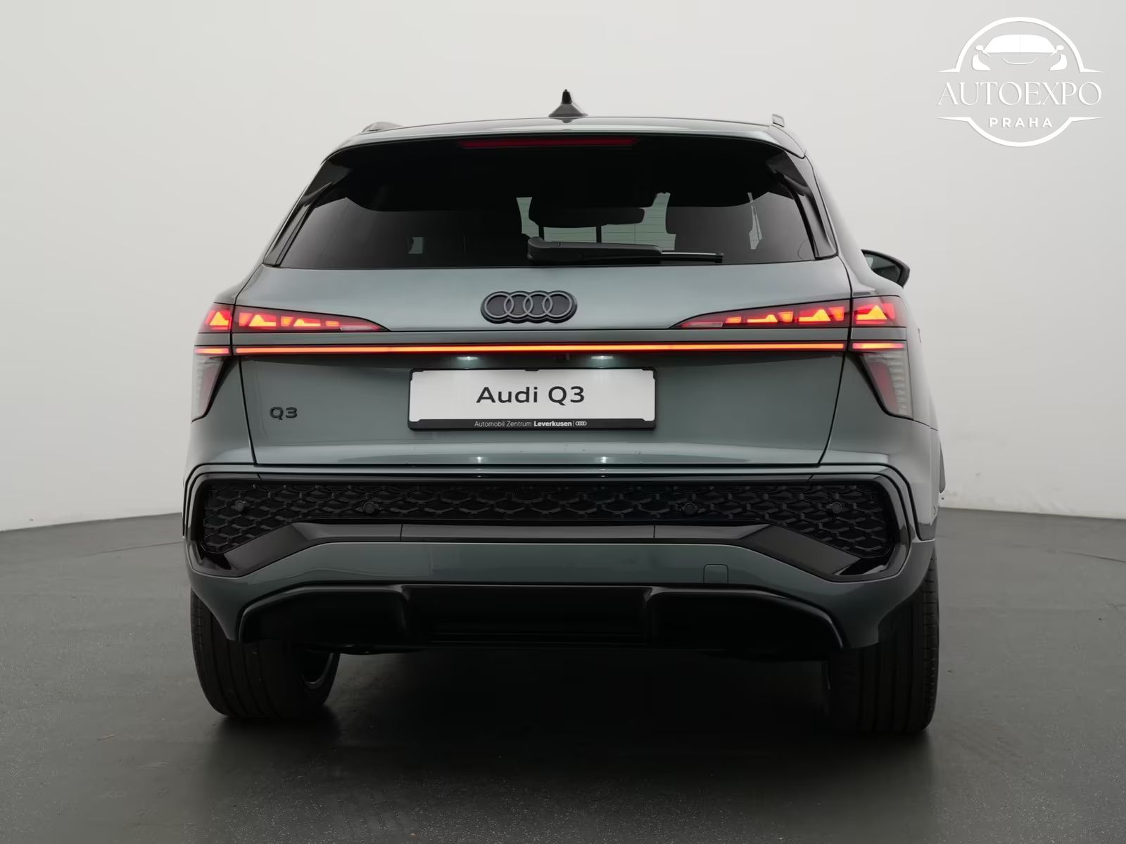 Audi Q3, e-hybrid S line MATRIX - fotka 5