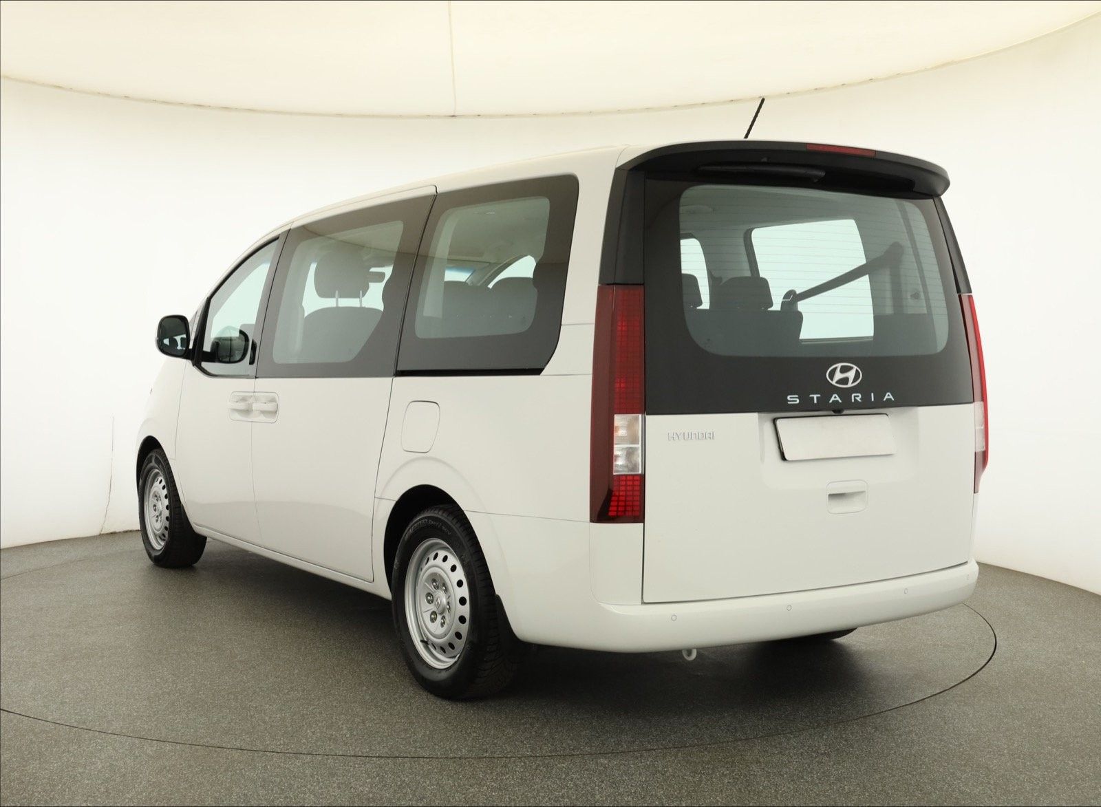 Hyundai Staria, 2.2 CRDi, 9 míst, Comfort - fotka 4
