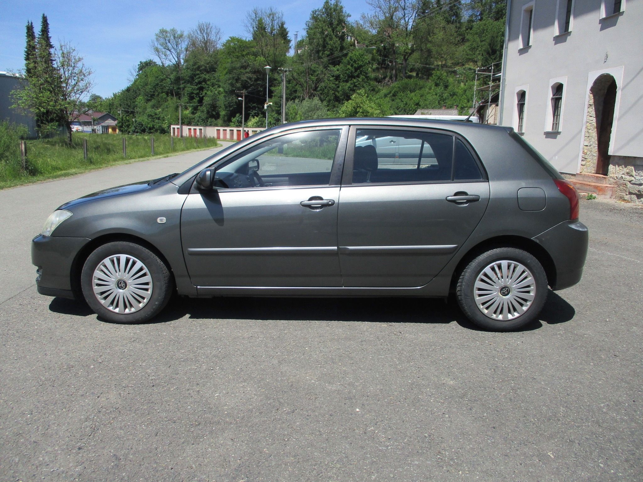 Toyota Corolla, 2.0 D - Servisováno - fotka 2