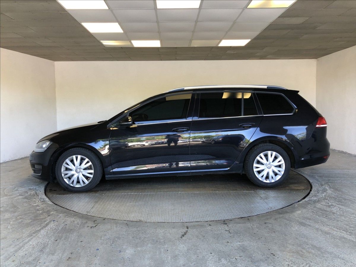 Volkswagen Golf, 2,0 TDI DSG - fotka 4