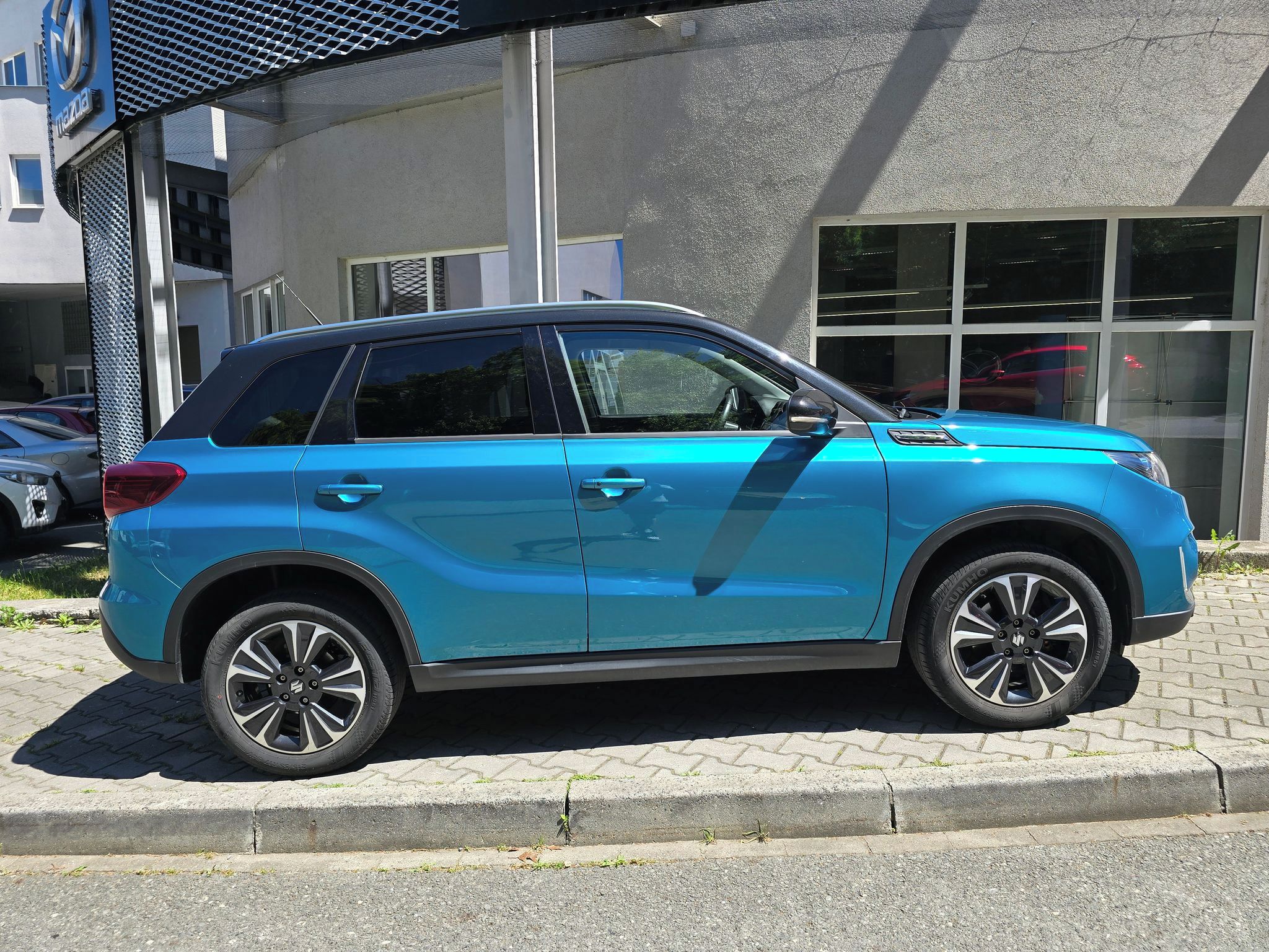 Suzuki Vitara, 1.4 BoosterJet Elegance 4x4 - fotka 6