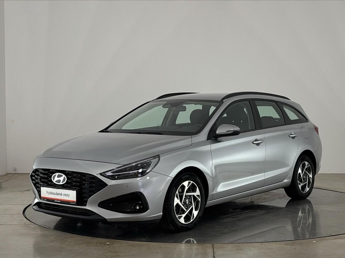 Hyundai i30, 1.5 T-GDI / 103 kW Smart DCT