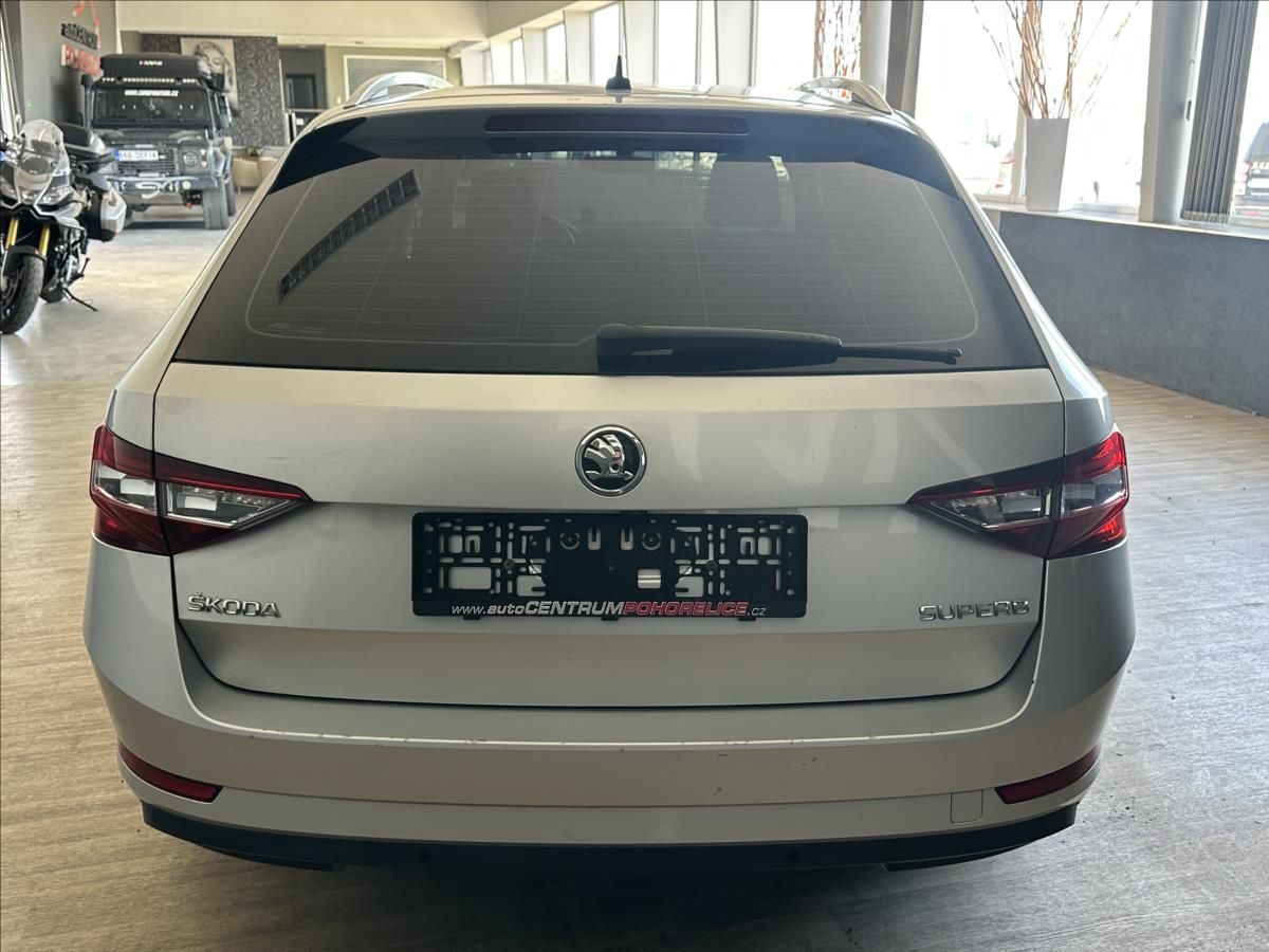 Škoda Superb, 2.0TDI 110KW*LED*ČR*Navi*DPH - fotka 5