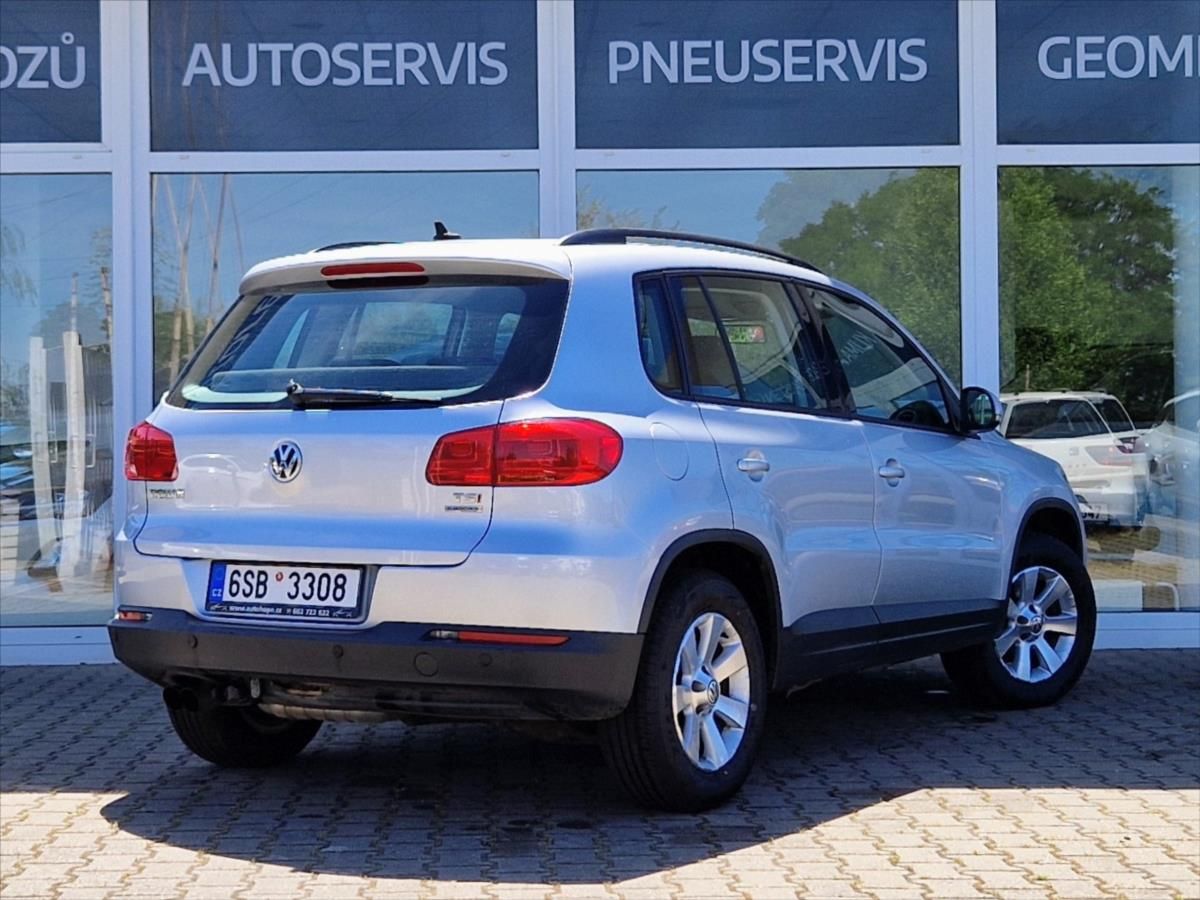 Volkswagen Tiguan, 1,4 TSI 90kW KLIMA VÝHŘEV - fotka 5