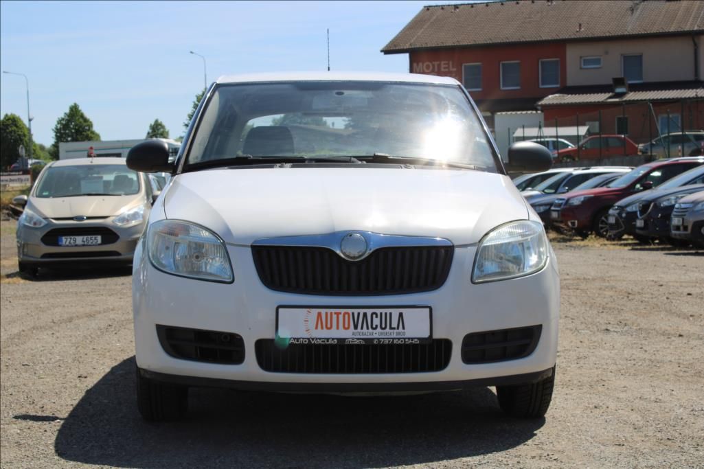 Škoda Fabia, 1,2 i  STK 5/2028, ČR - fotka 2