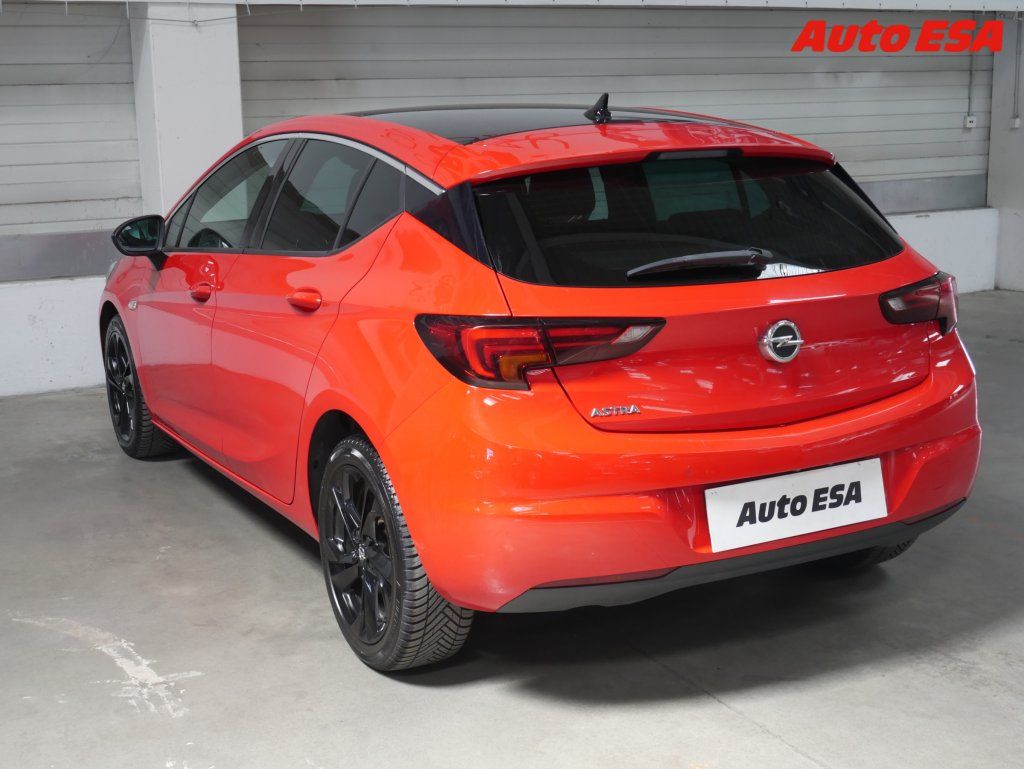 Opel Astra, 1.6 CDTi,AT - fotka 4